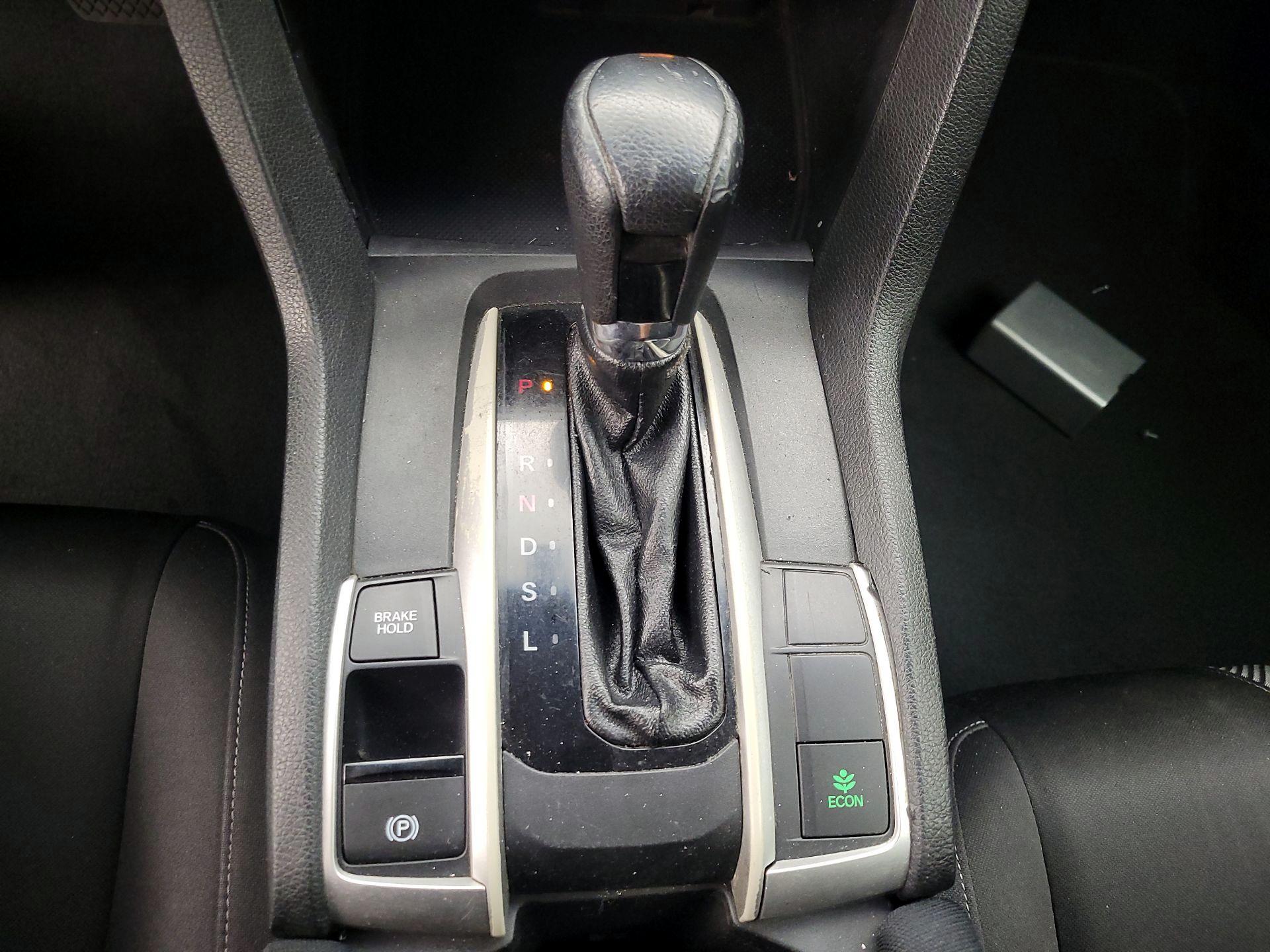 Thumbnail: 2016 Honda Civic - 17
