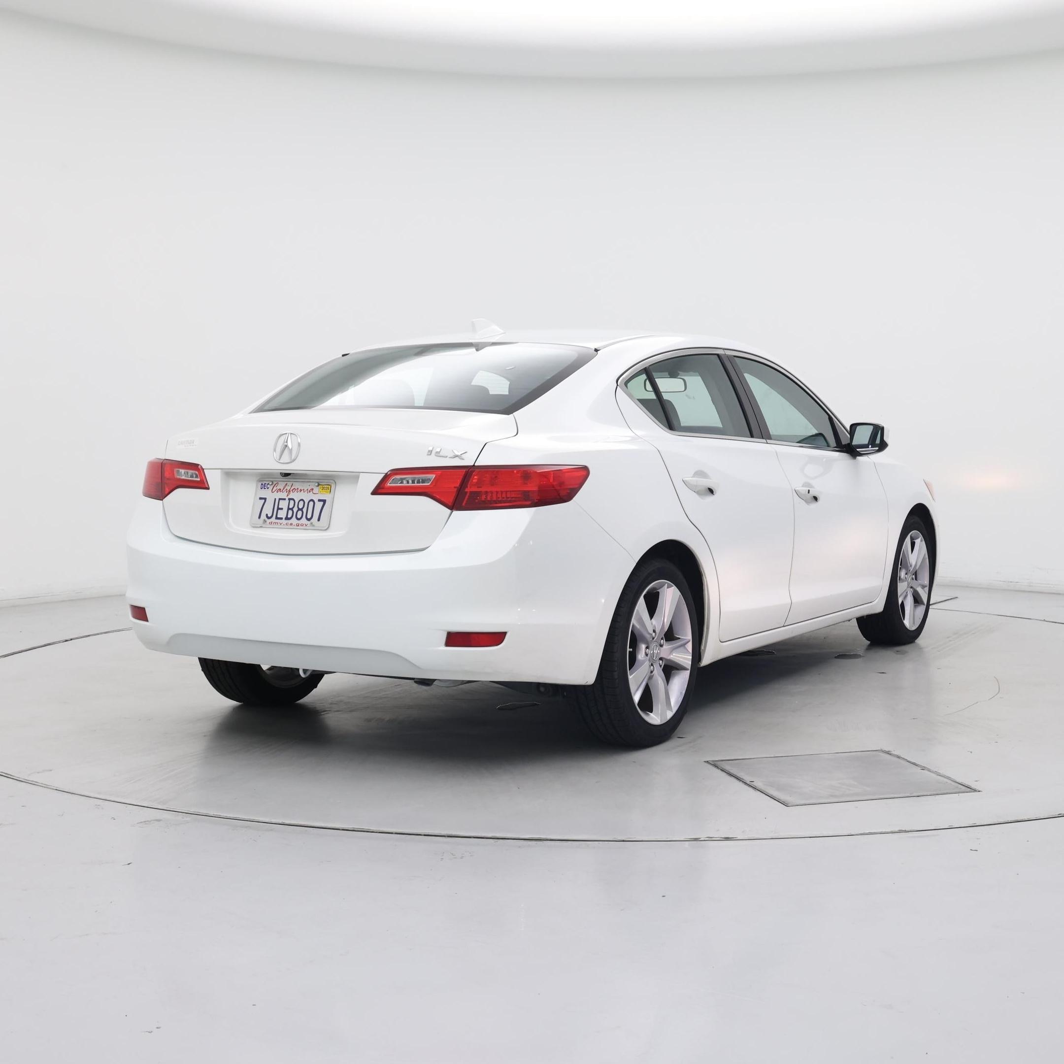 Thumbnail: 2015 Acura ILX - 8
