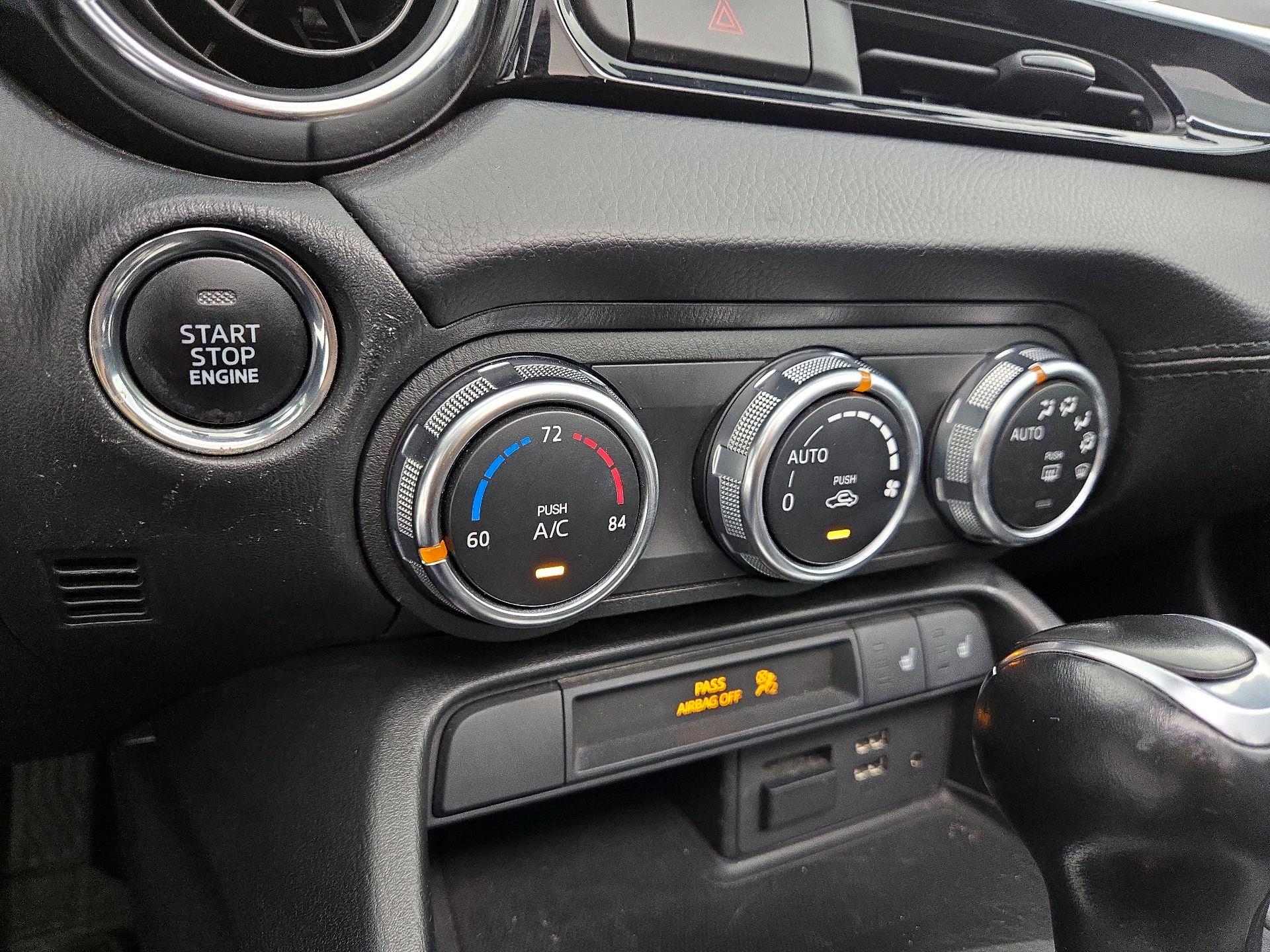 Thumbnail: 2019 Fiat 124 Spider - 16