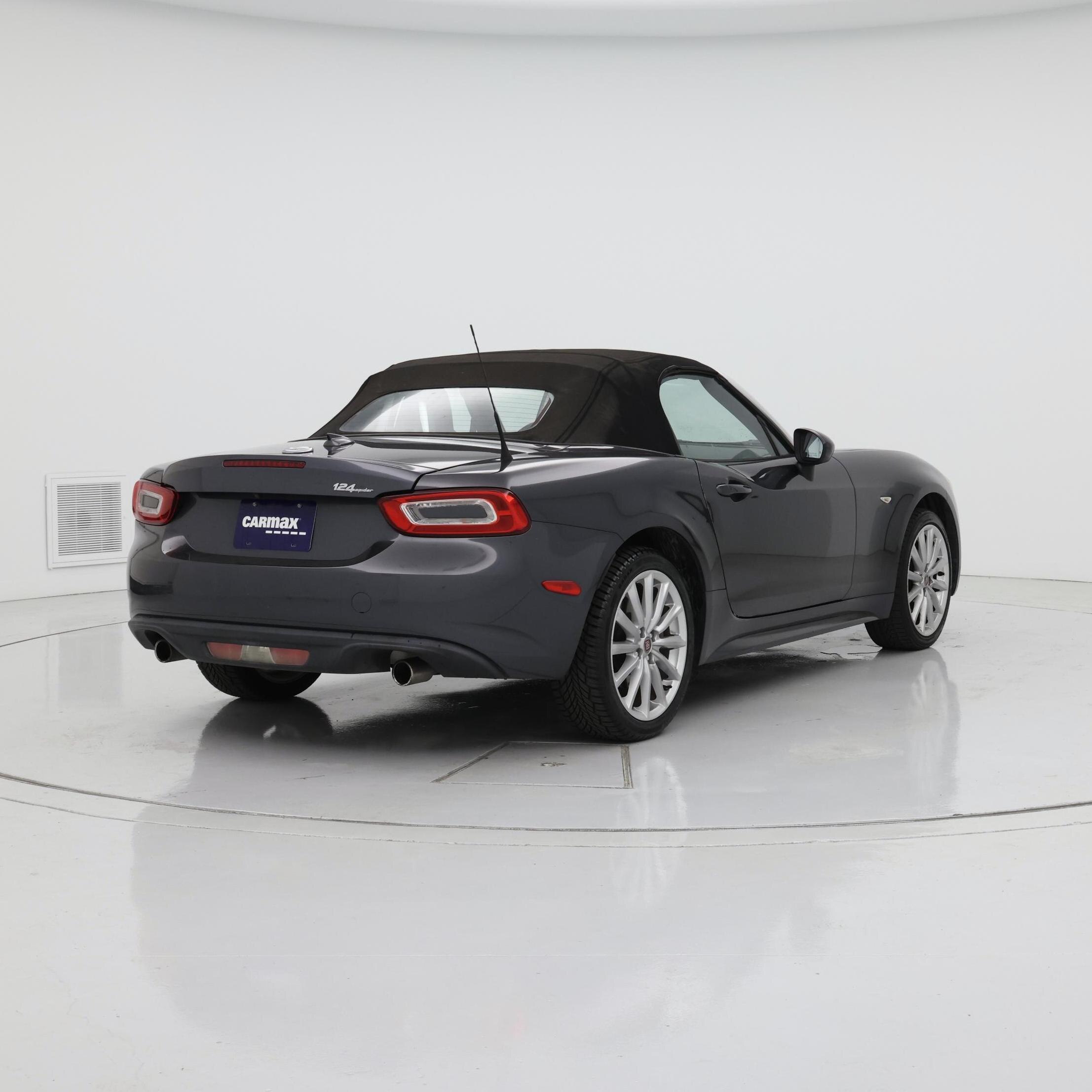 Thumbnail: 2019 Fiat 124 Spider - 8