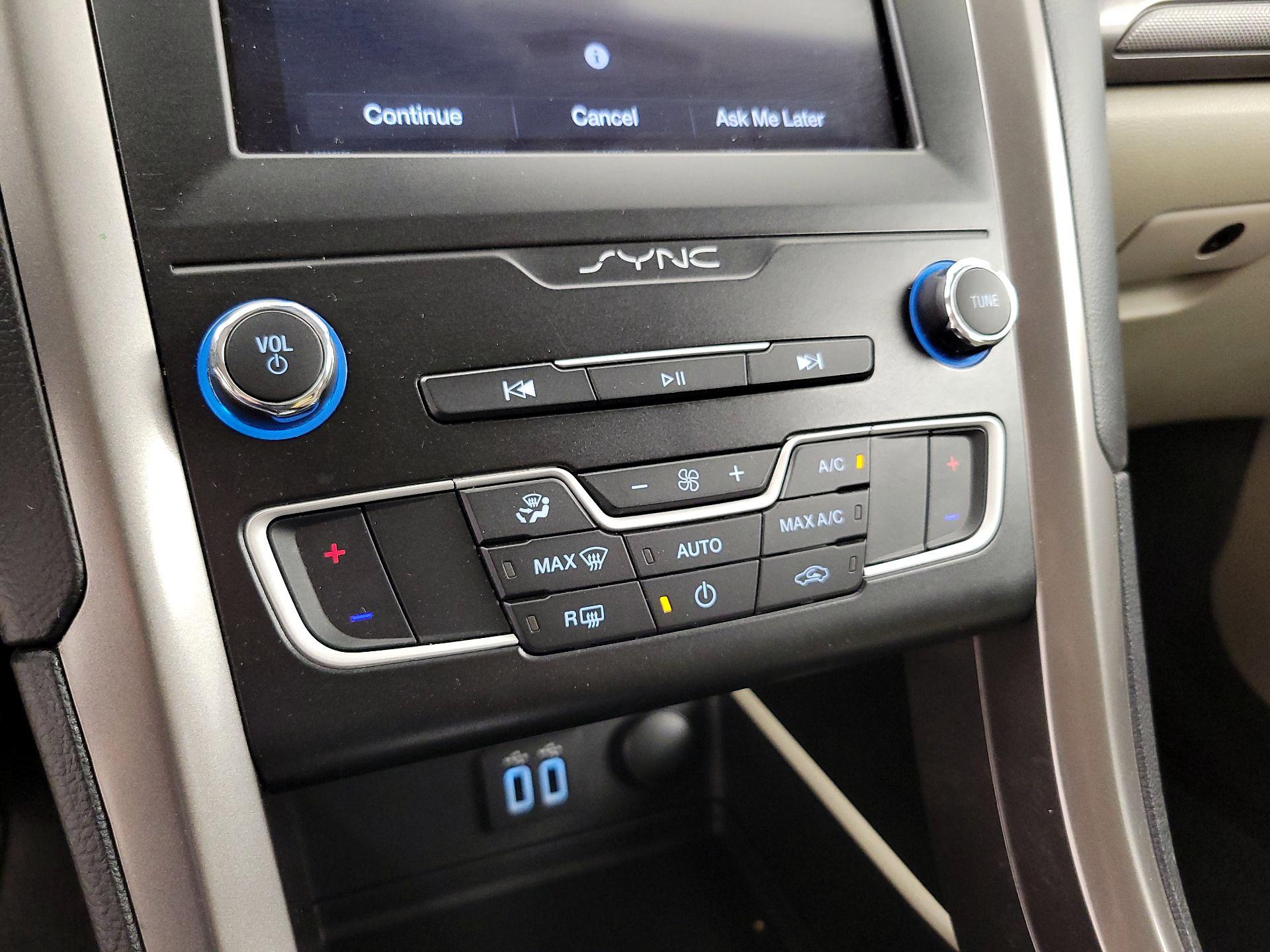 Thumbnail: 2019 Ford Fusion - 16