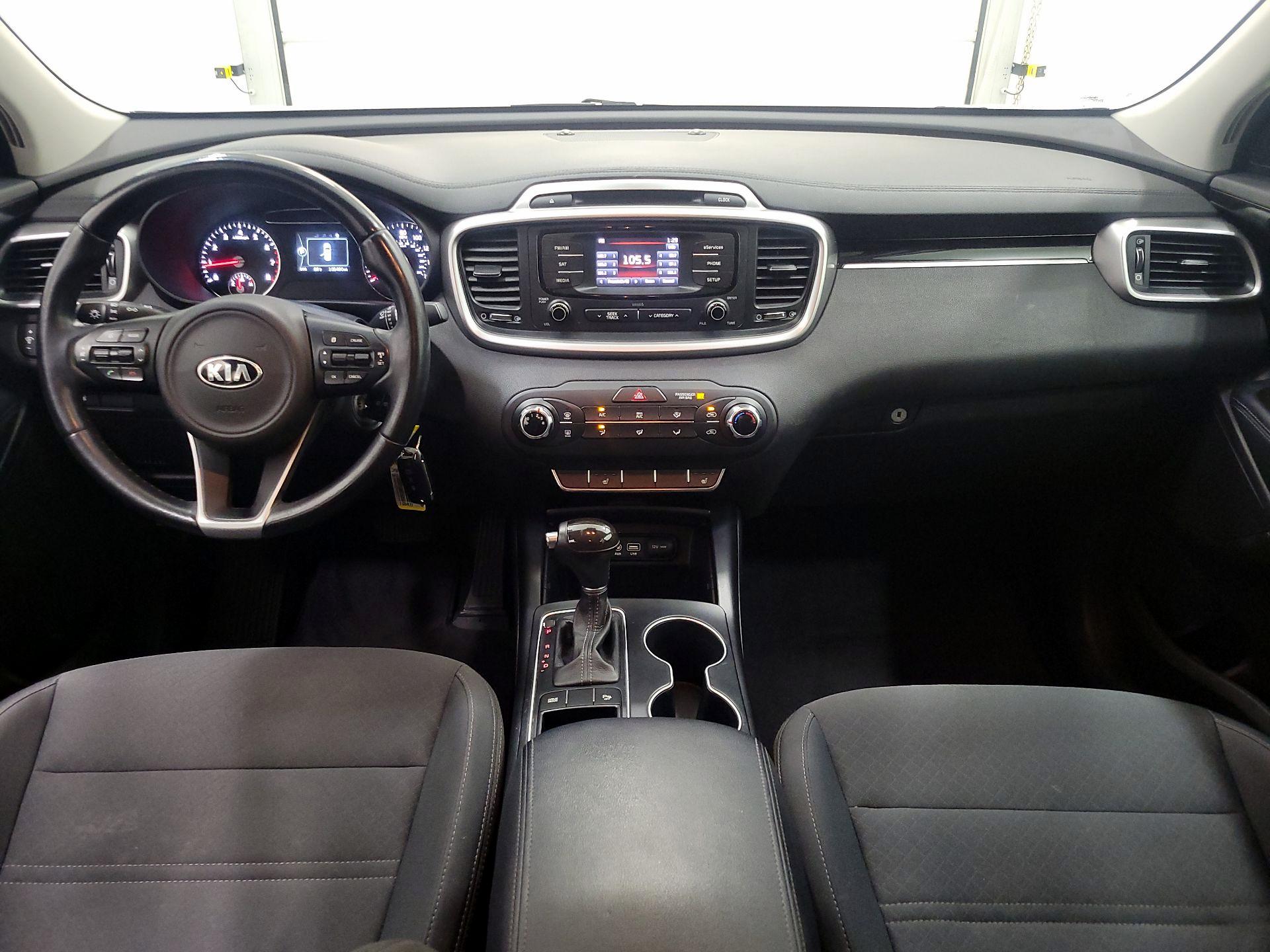 Thumbnail: 2016 Kia Sorento - 9