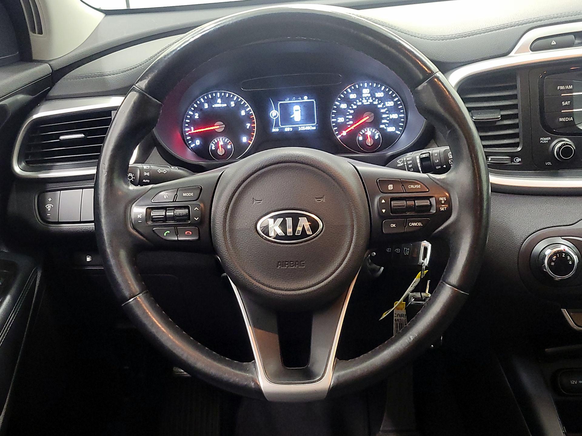 Thumbnail: 2016 Kia Sorento - 10