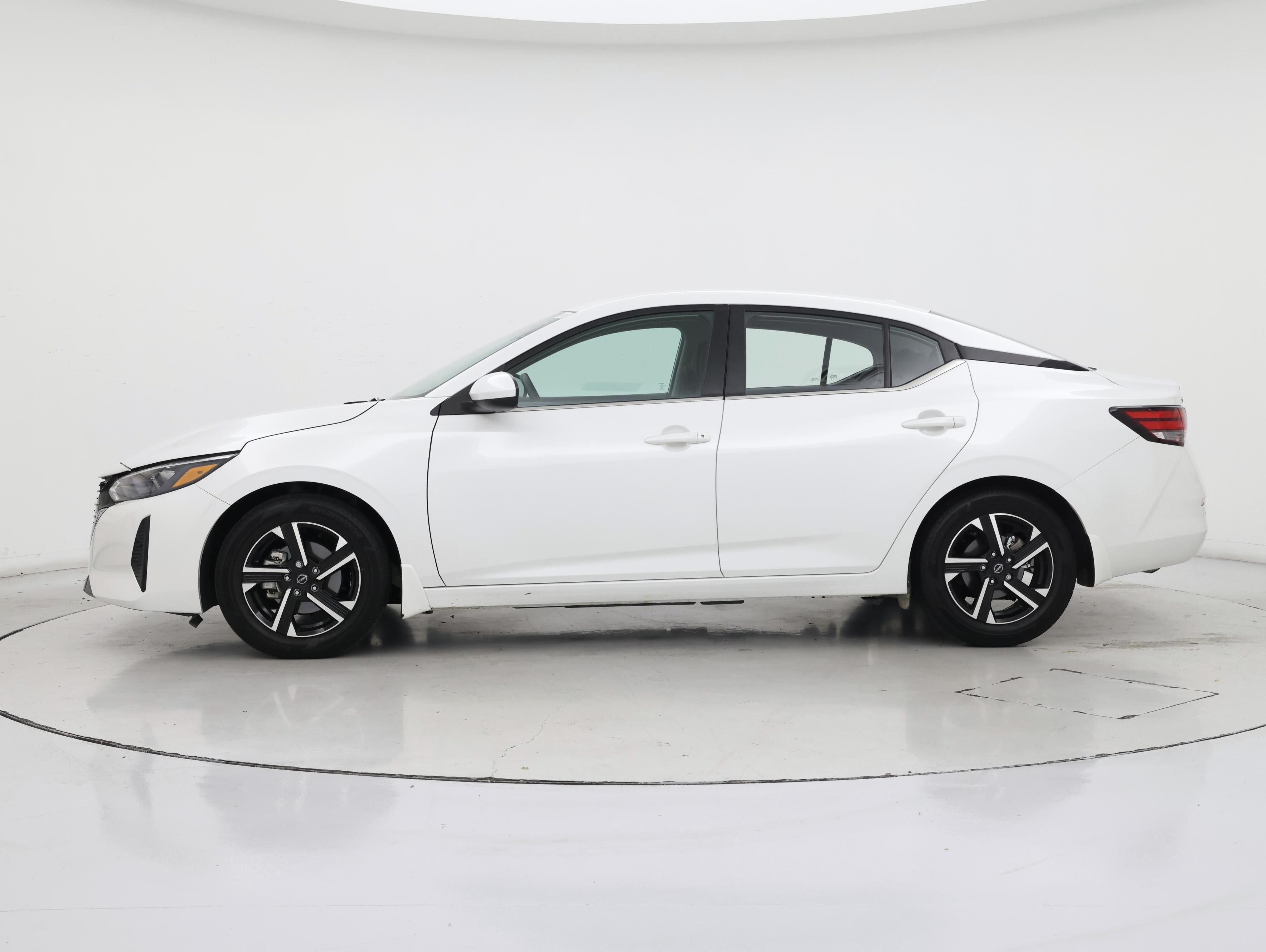 Thumbnail: 2024 Nissan Sentra - 3