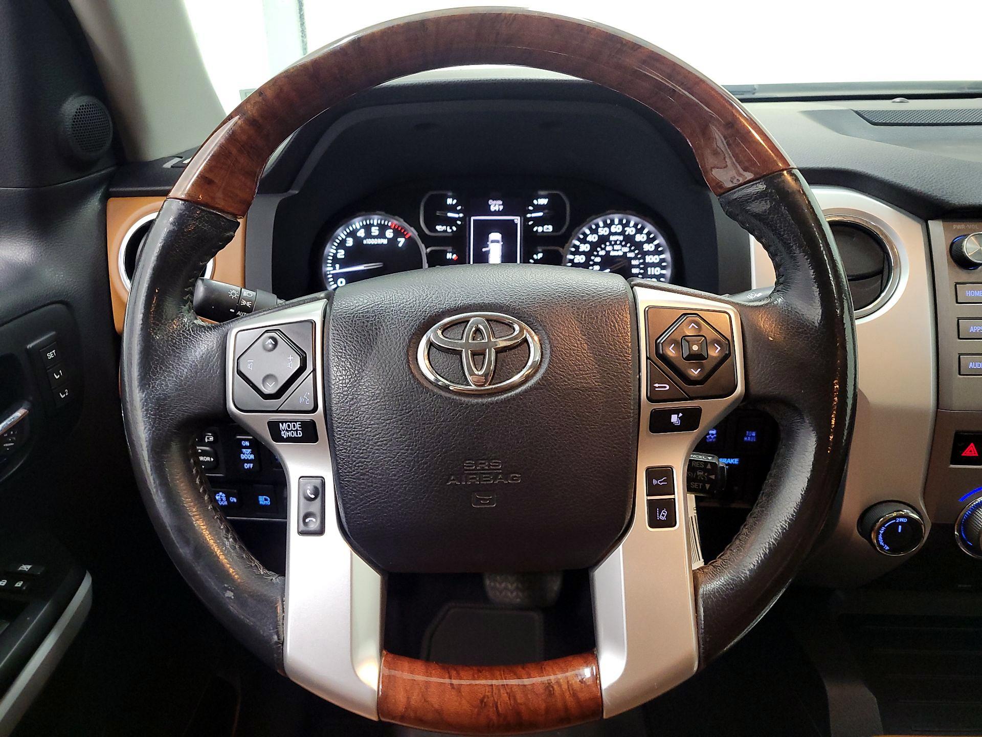 Thumbnail: 2019 Toyota Tundra - 10