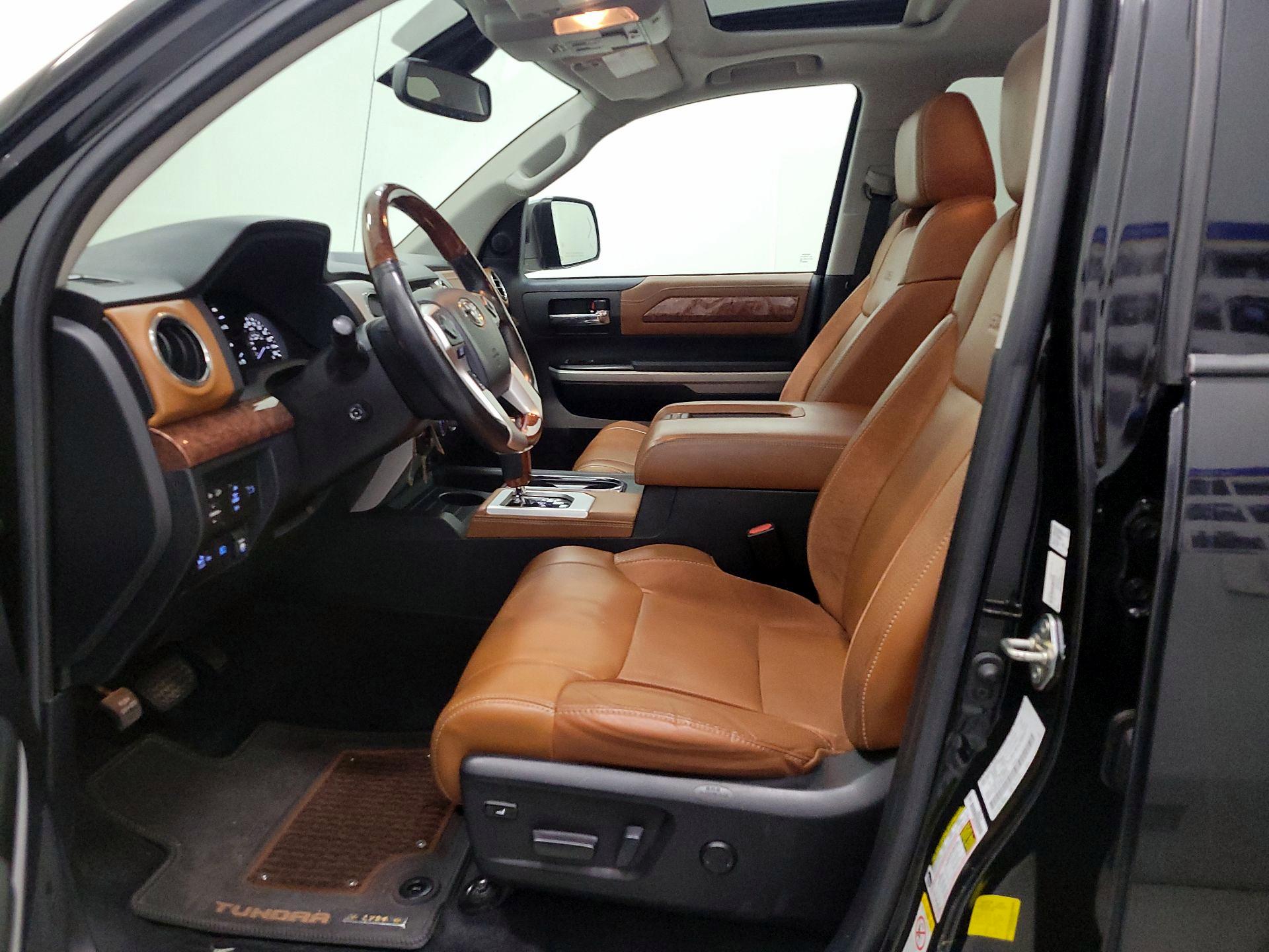 Thumbnail: 2019 Toyota Tundra - 11