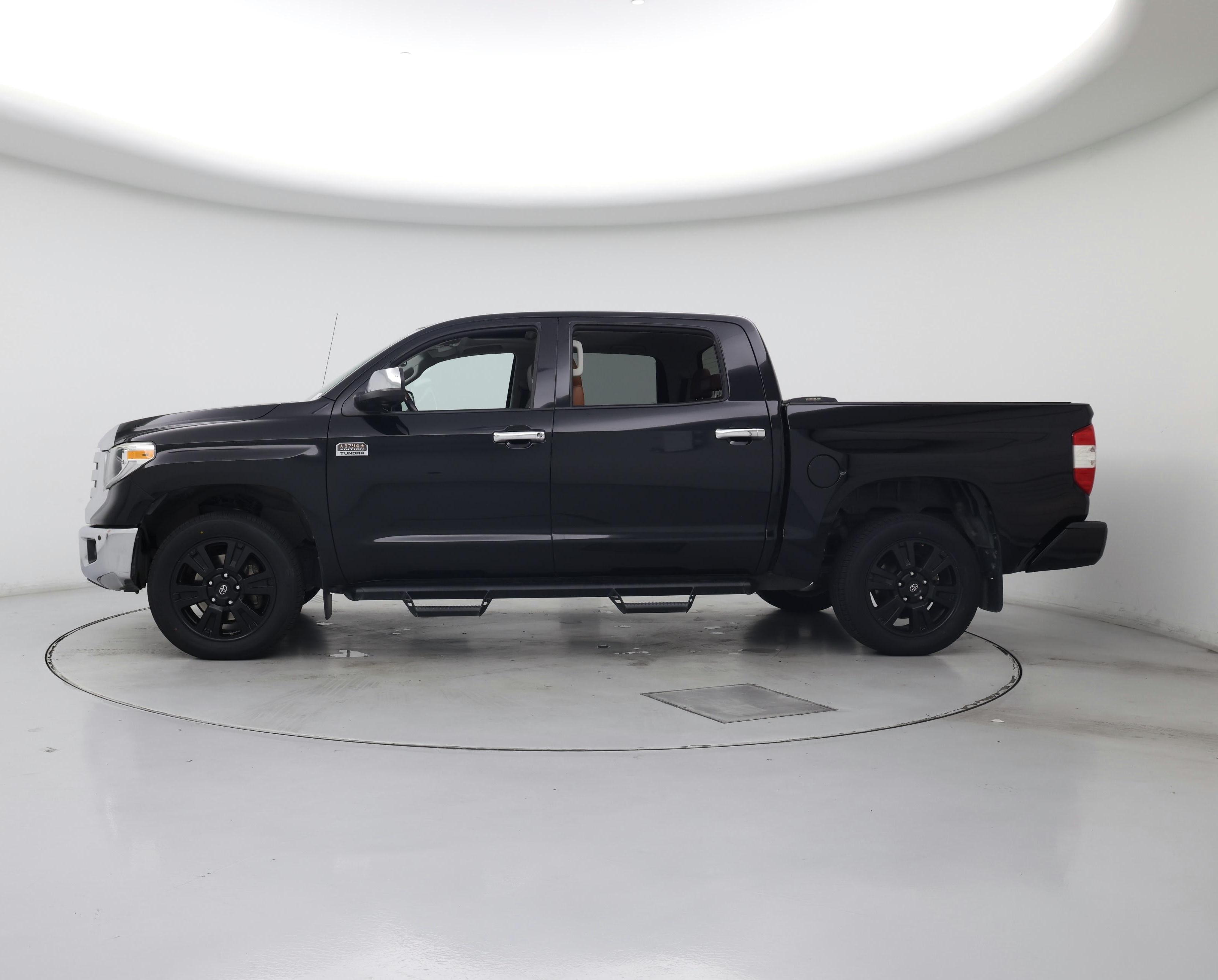 Thumbnail: 2019 Toyota Tundra - 3