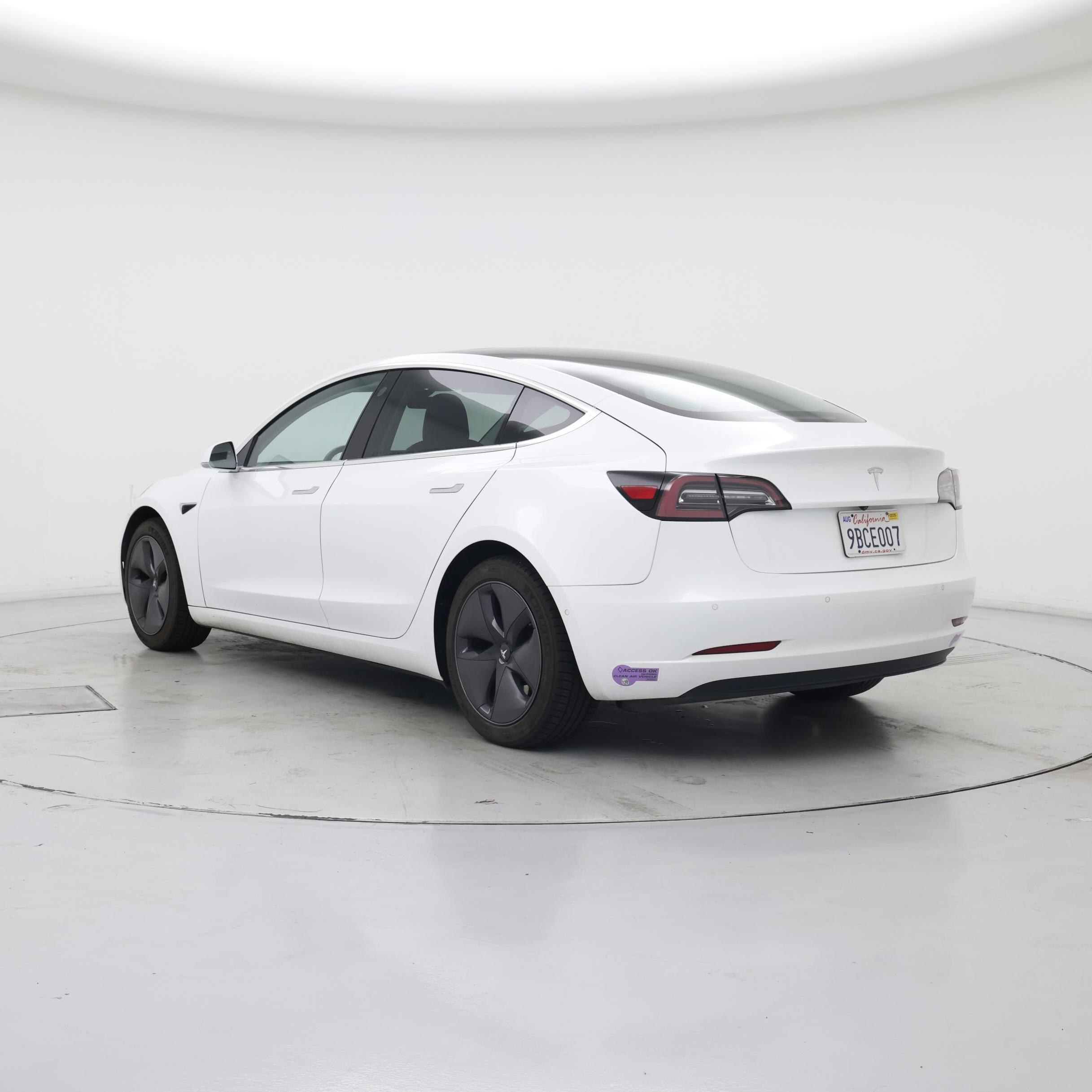 Thumbnail: 2019 Tesla Model 3 - 2