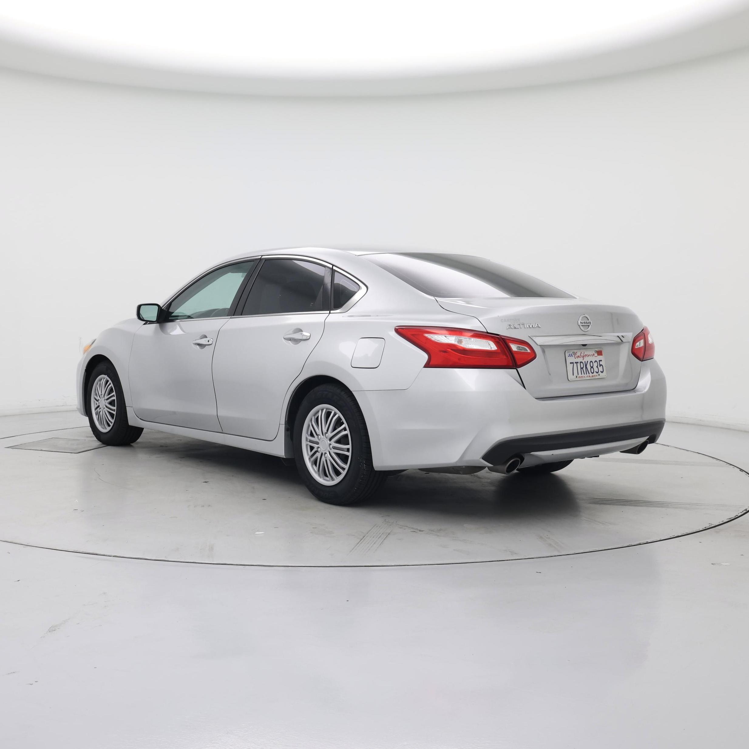 Thumbnail: 2016 Nissan Altima - 2