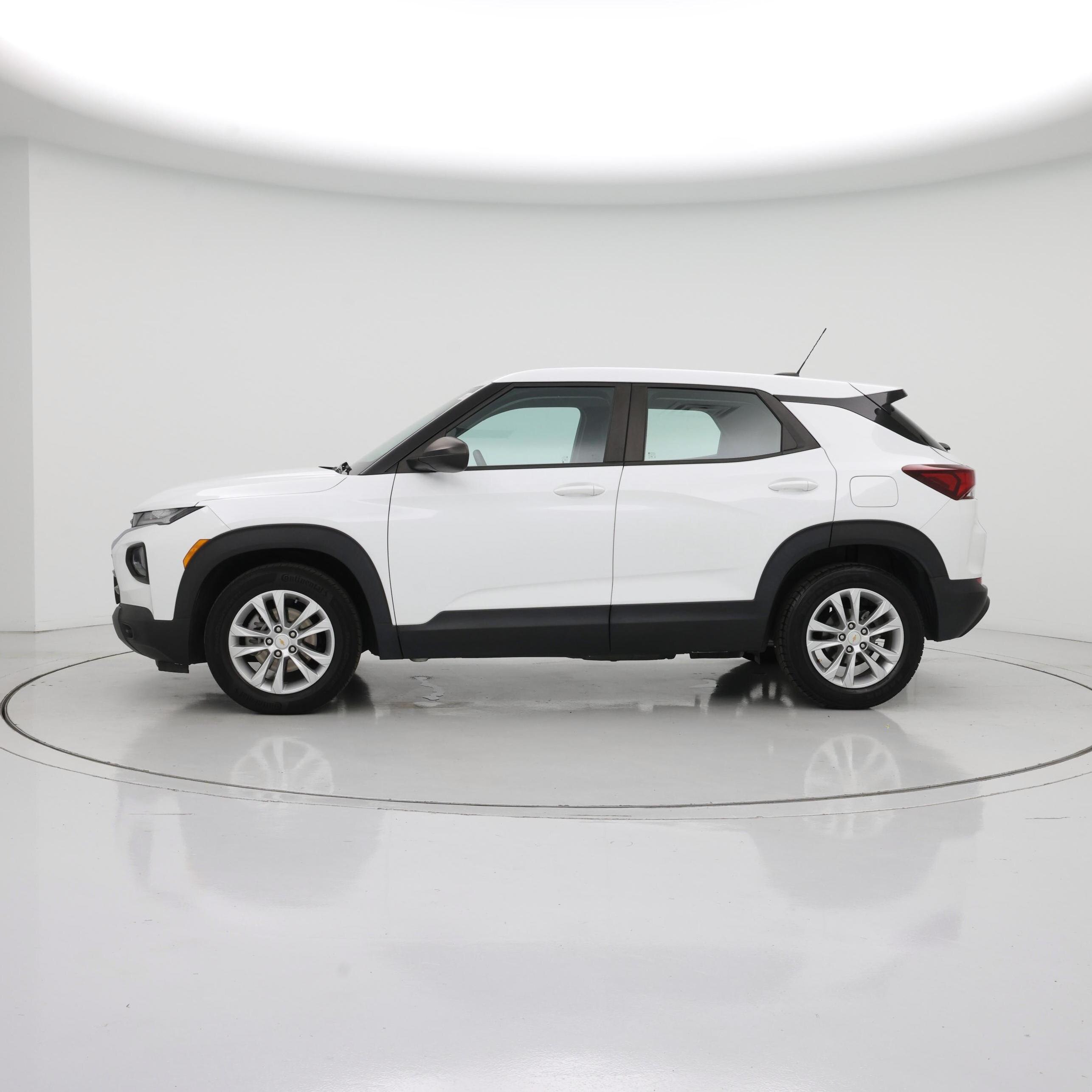 Thumbnail: 2021 Chevrolet TrailBlazer - 3