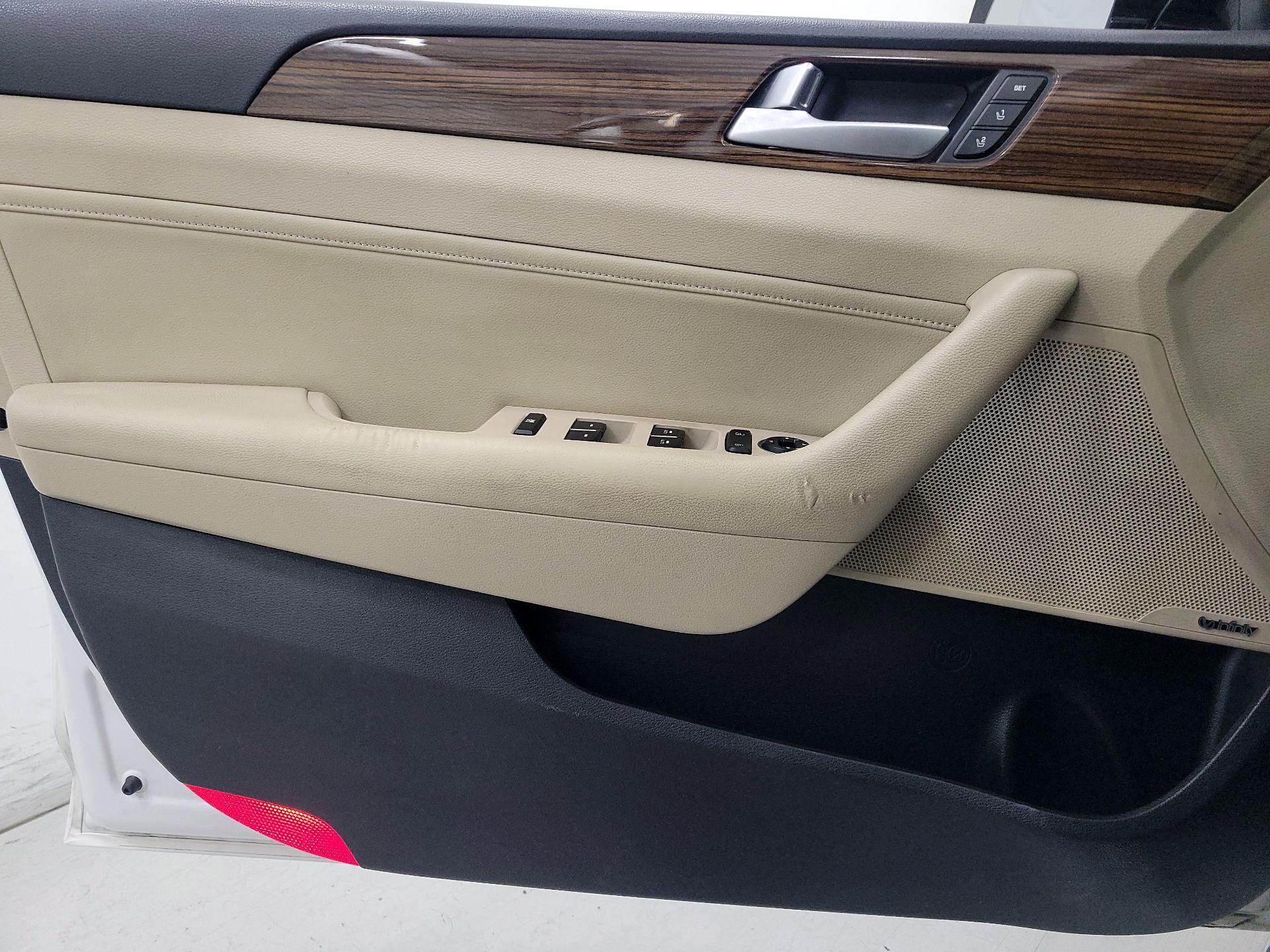 Thumbnail: 2016 Hyundai Sonata - 12