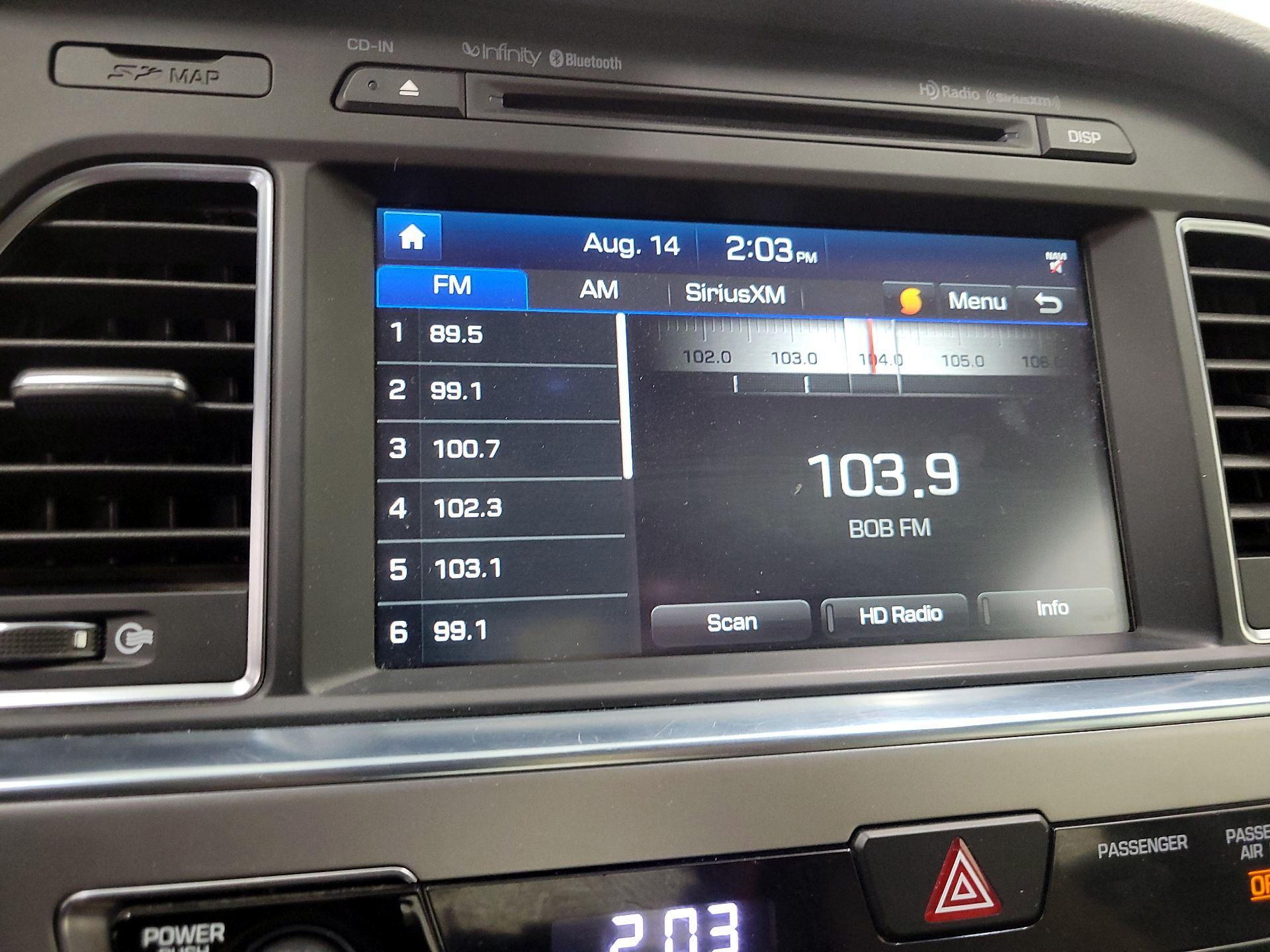 Thumbnail: 2016 Hyundai Sonata - 16