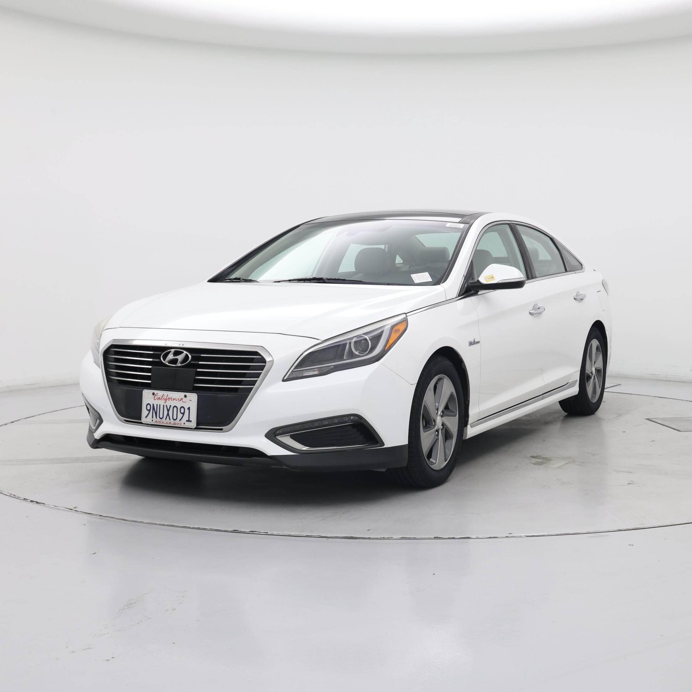 Thumbnail: 2016 Hyundai Sonata - 4