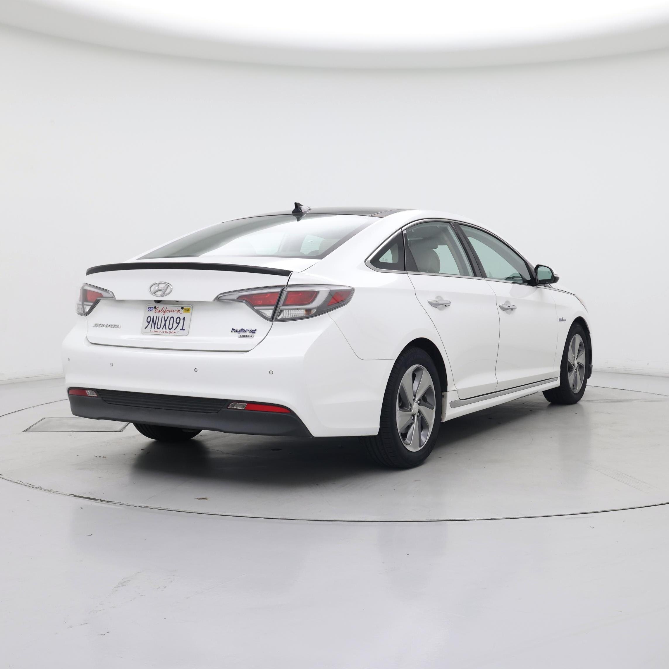 Thumbnail: 2016 Hyundai Sonata - 8