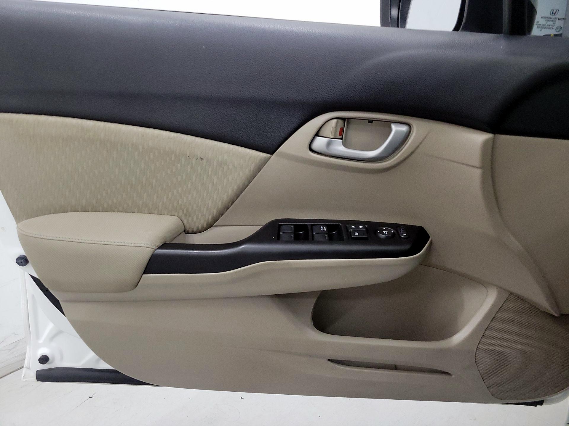 Thumbnail: 2015 Honda Civic - 12