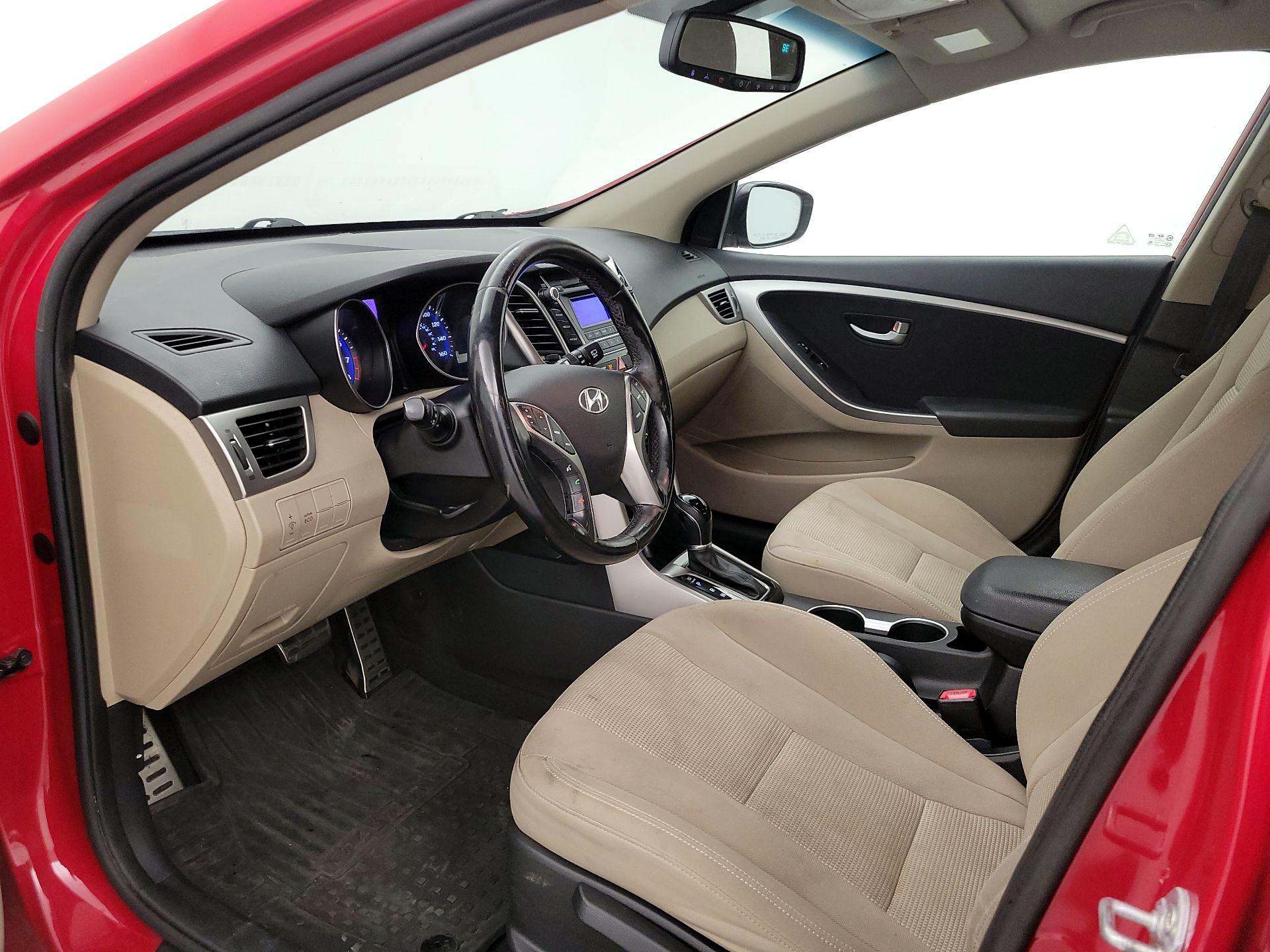 Thumbnail: 2013 Hyundai Elantra - 11