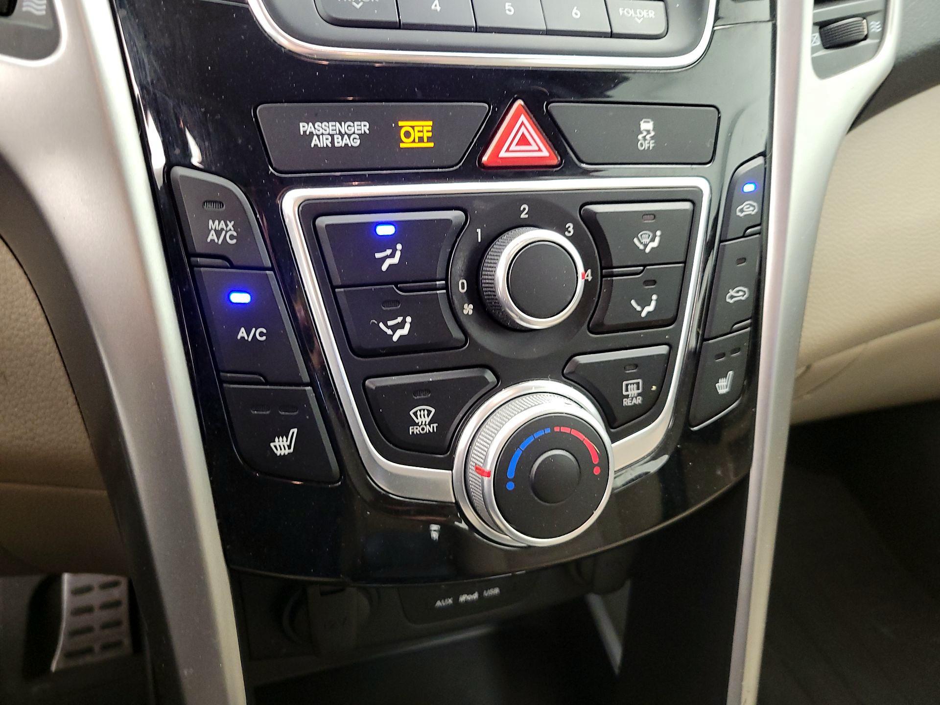 Thumbnail: 2013 Hyundai Elantra - 14