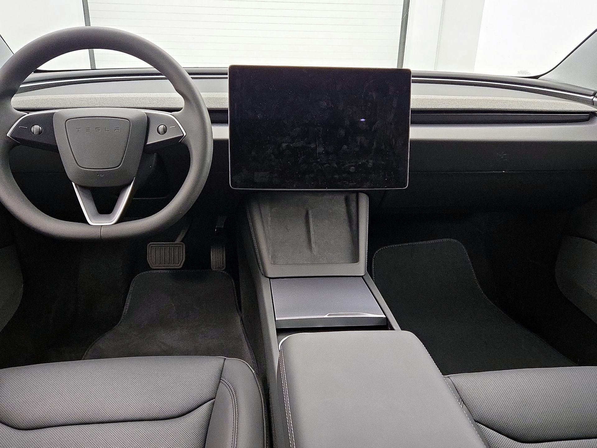 Thumbnail: 2025 Tesla Model 3 - 9