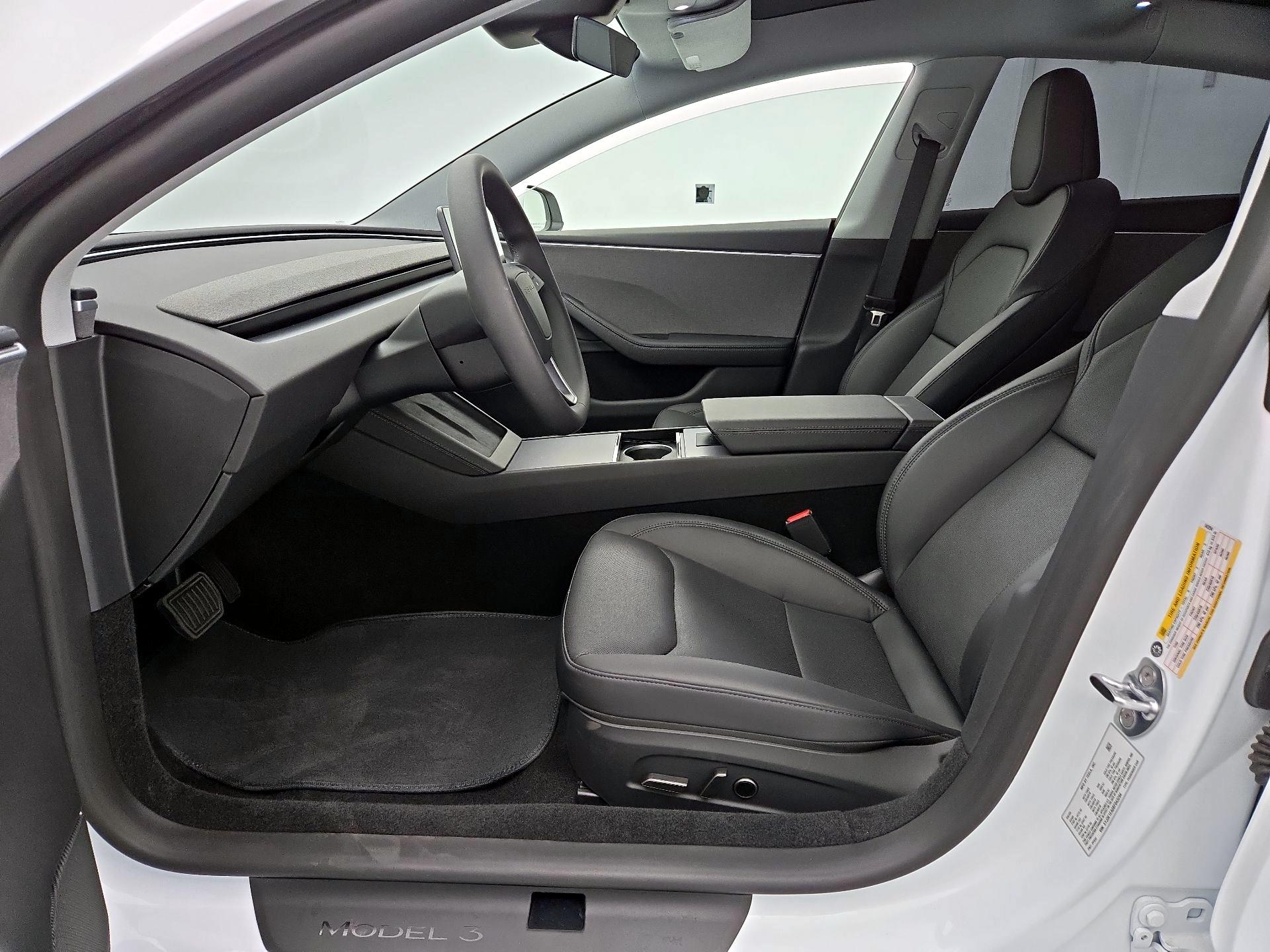 Thumbnail: 2025 Tesla Model 3 - 11