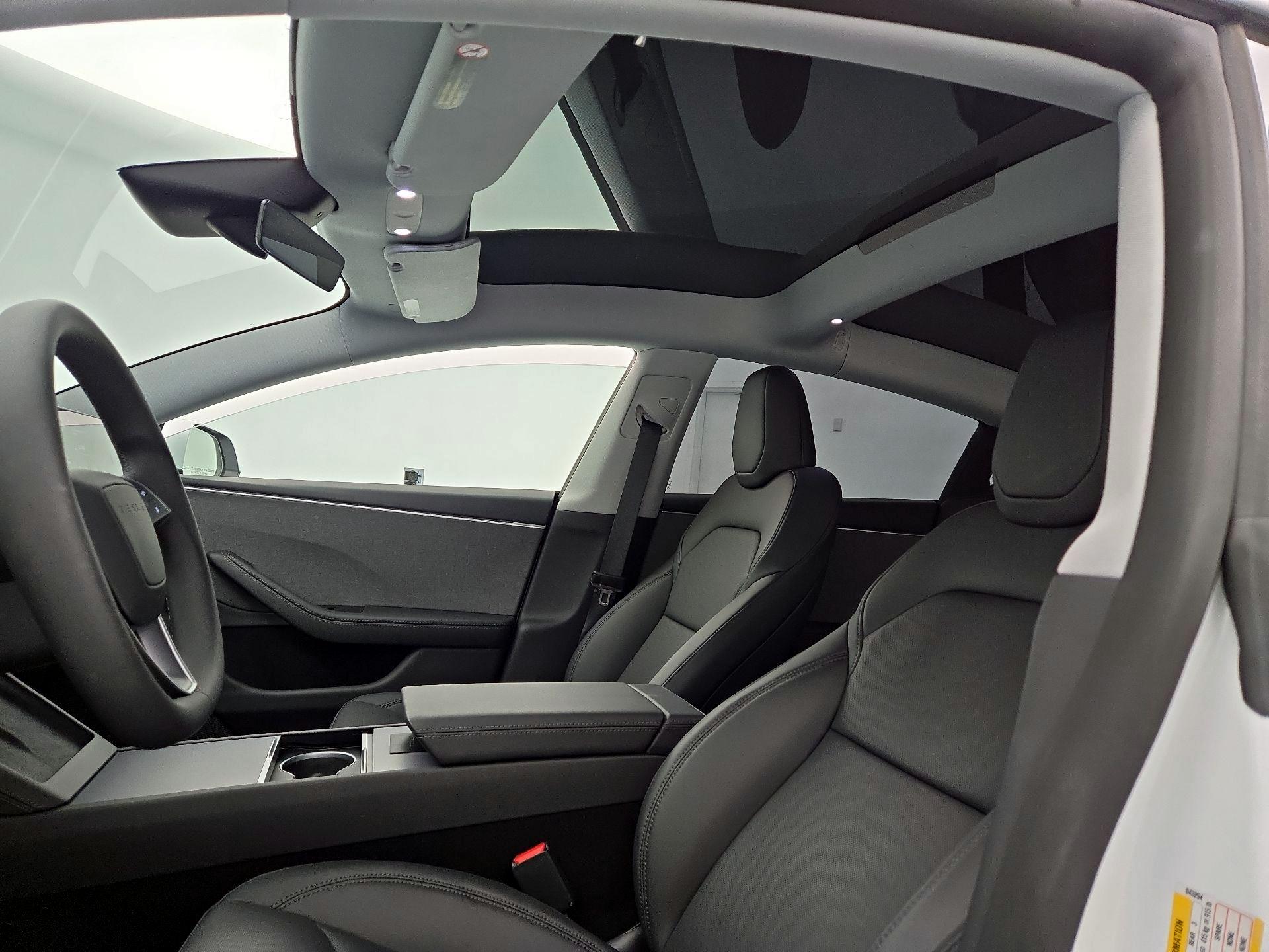 Thumbnail: 2025 Tesla Model 3 - 19