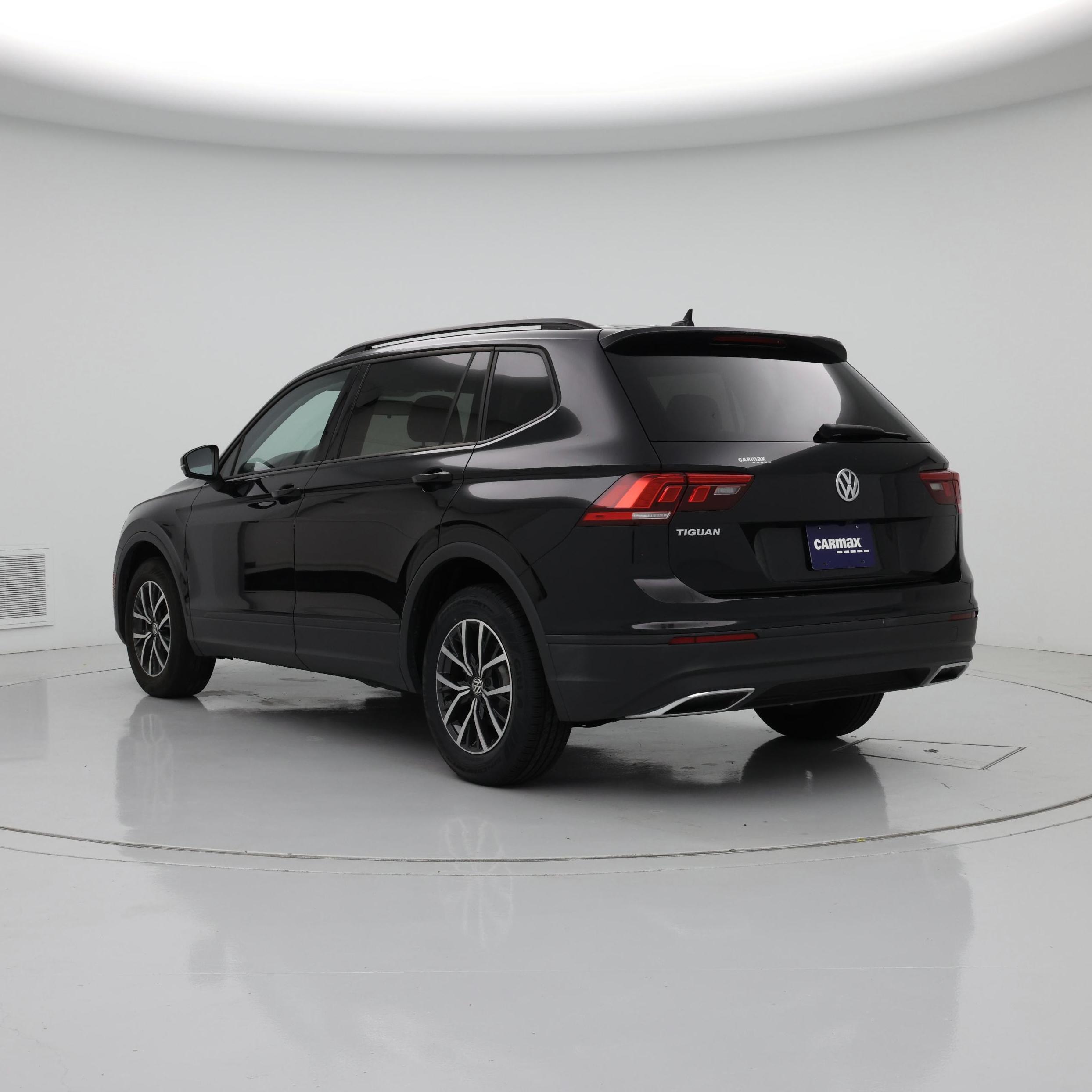 Thumbnail: 2021 Volkswagen Tiguan - 2
