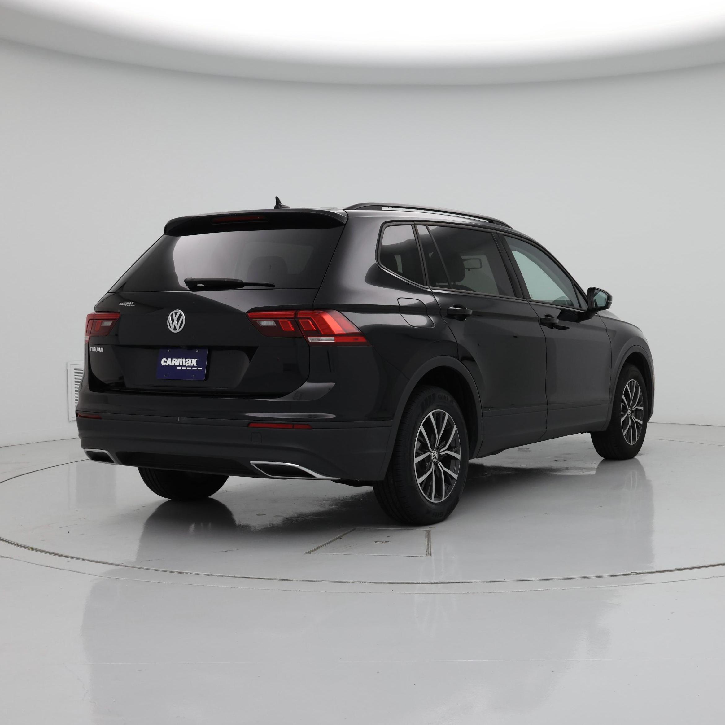 Thumbnail: 2021 Volkswagen Tiguan - 8