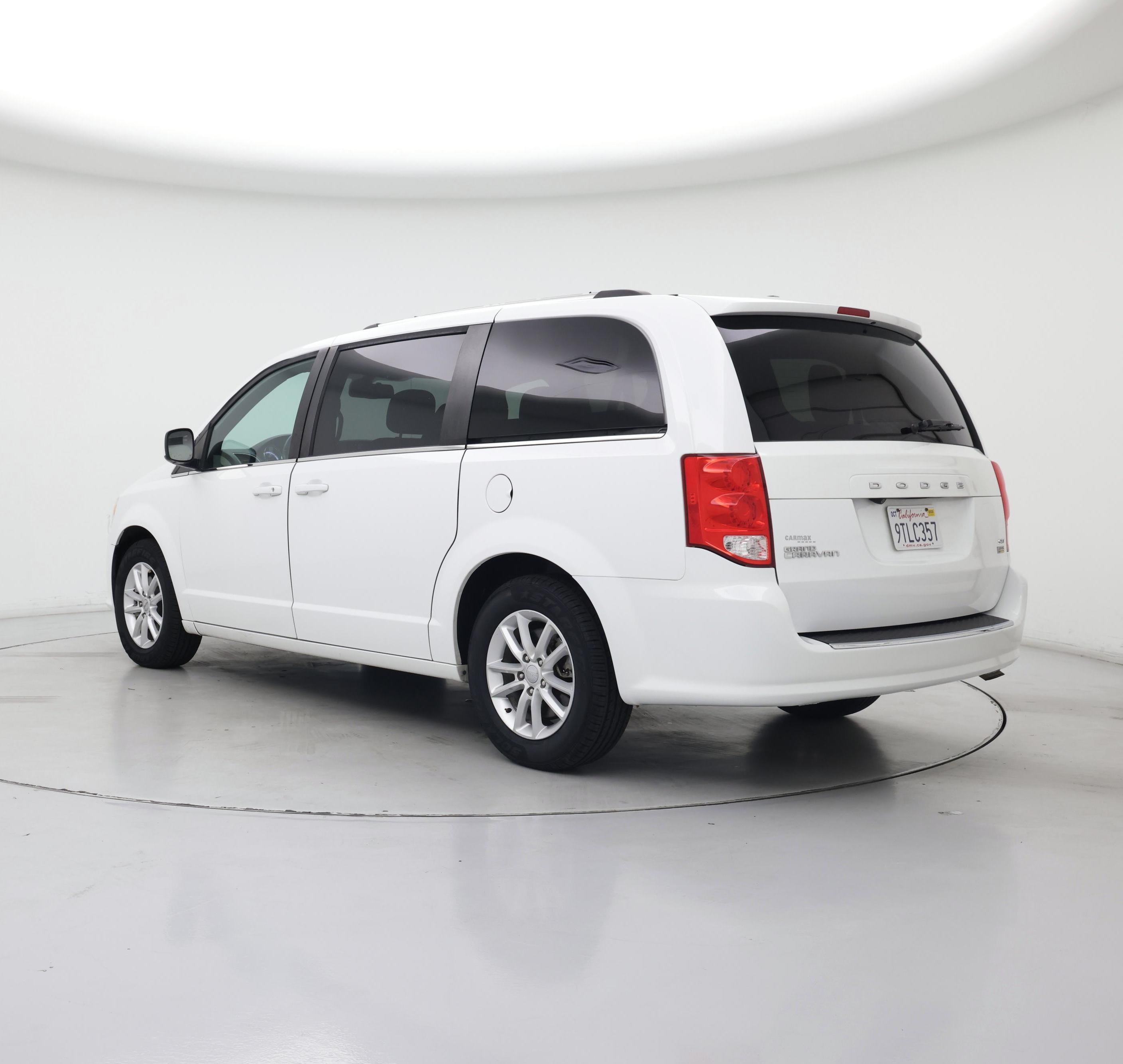 Thumbnail: 2019 Dodge Grand Caravan - 2