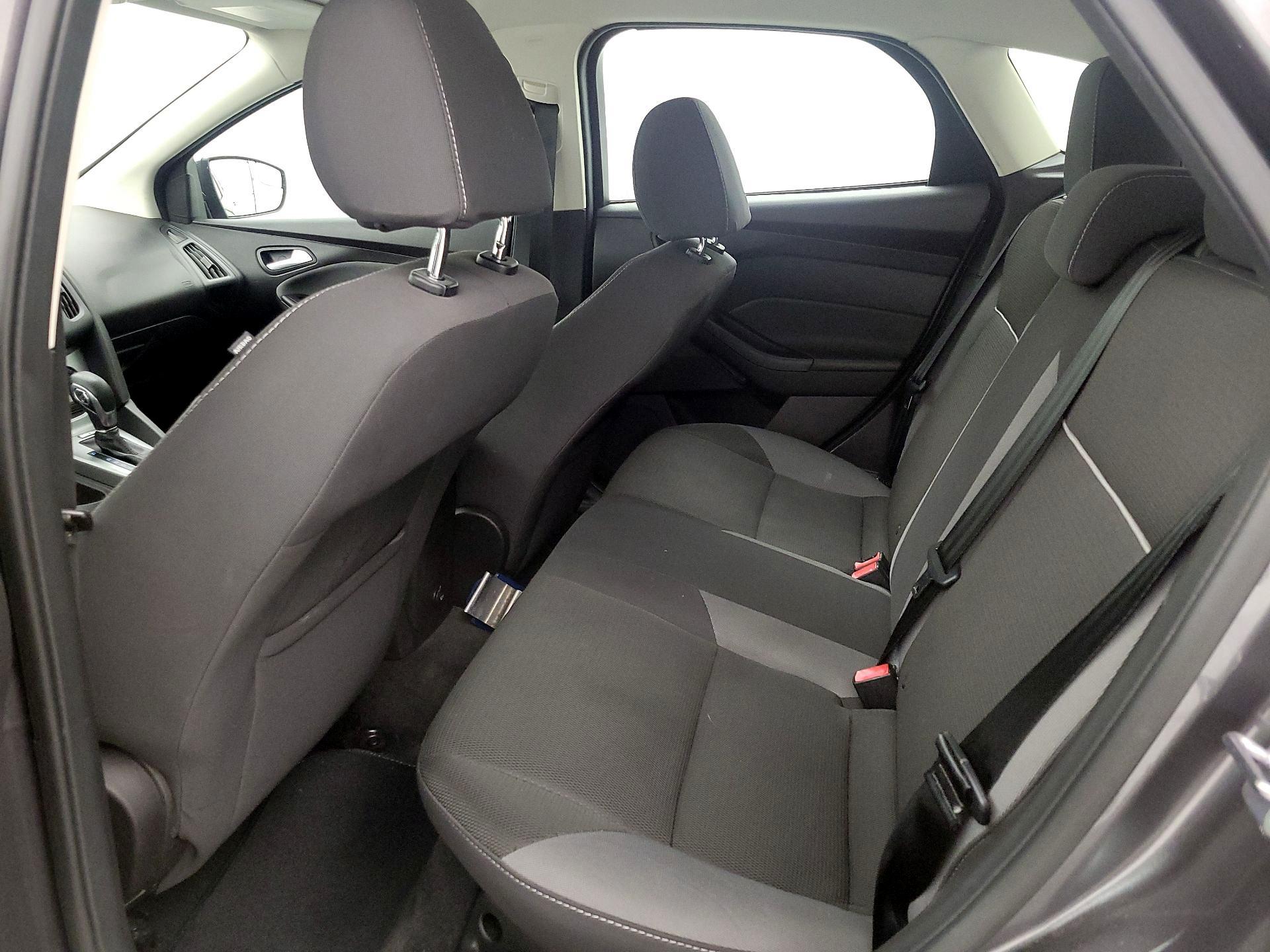 Thumbnail: 2013 Ford Focus - 17