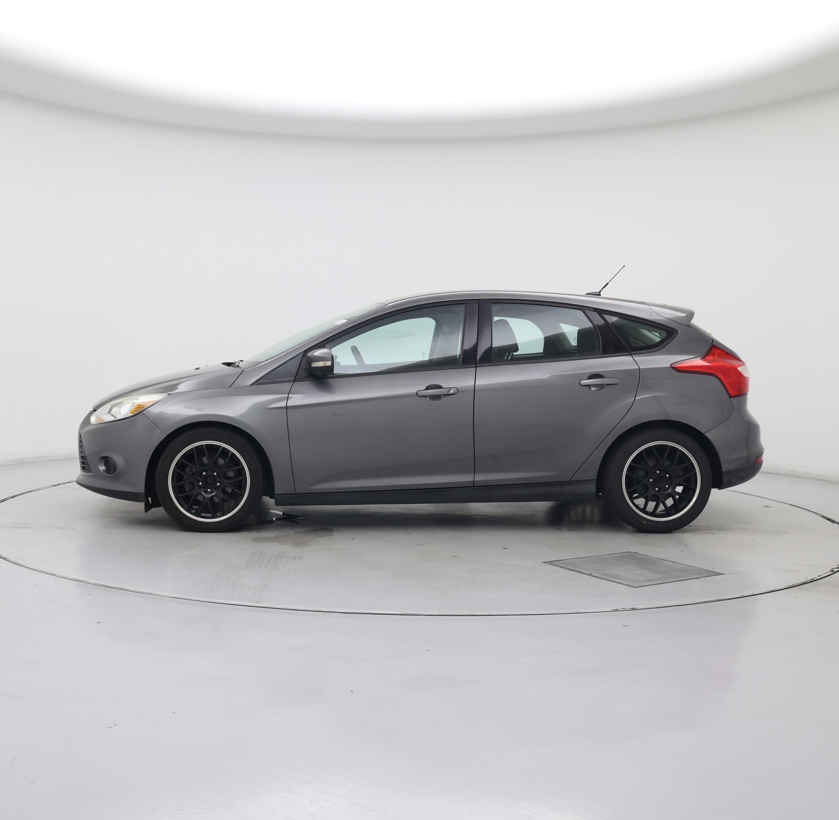 Thumbnail: 2013 Ford Focus - 3