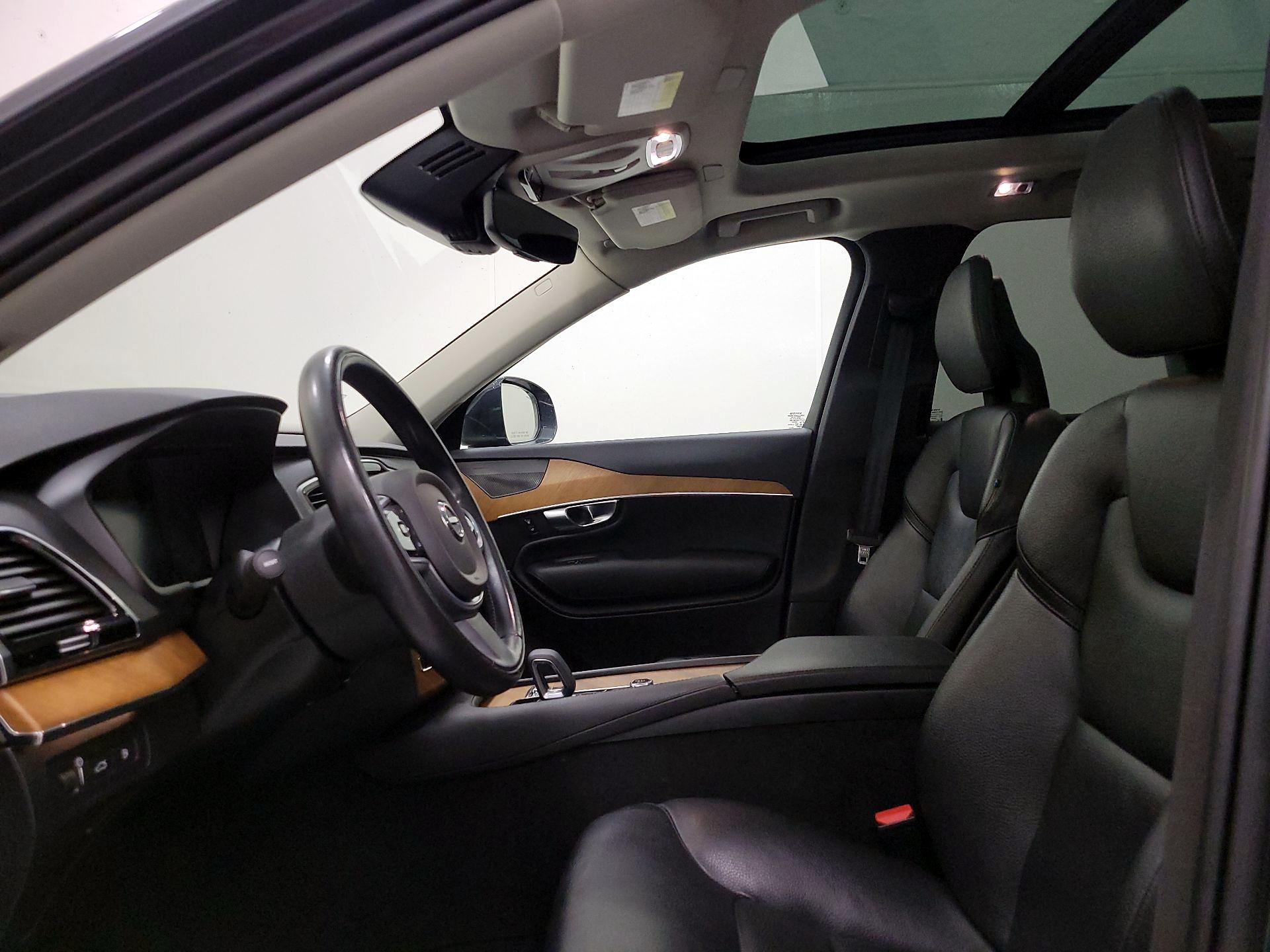 Thumbnail: 2022 Volvo XC90 - 20