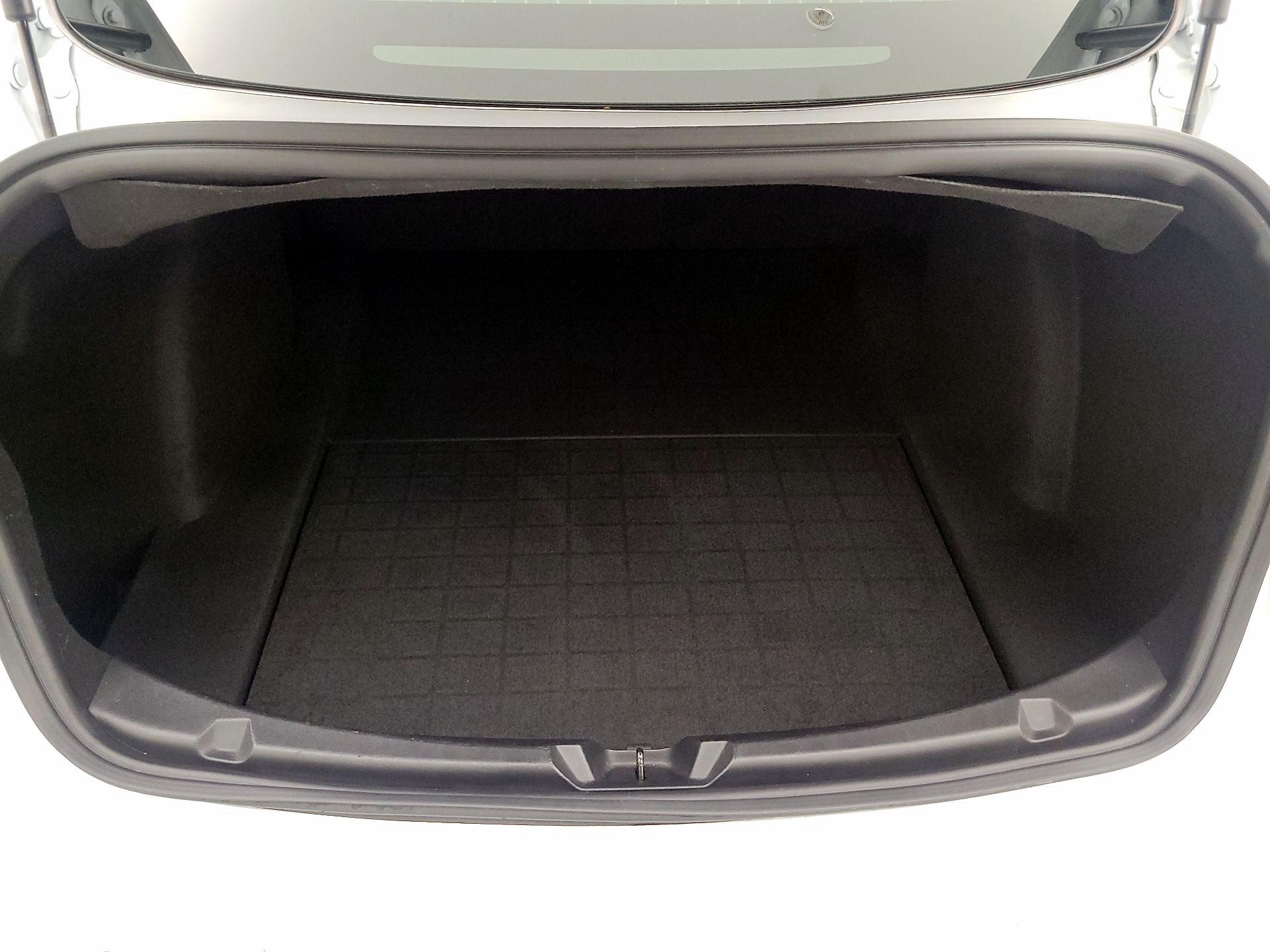 Thumbnail: 2020 Tesla Model 3 - 19