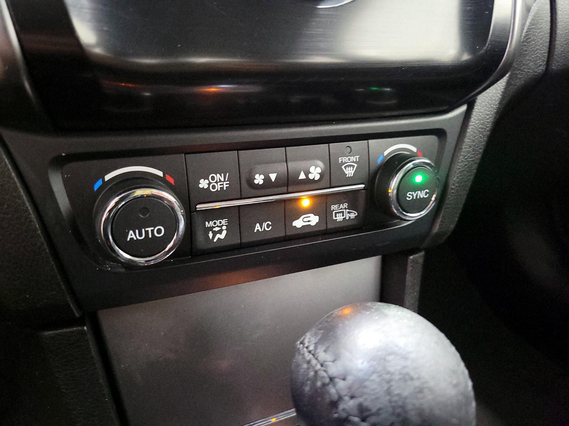 Thumbnail: 2013 Acura ILX - 15