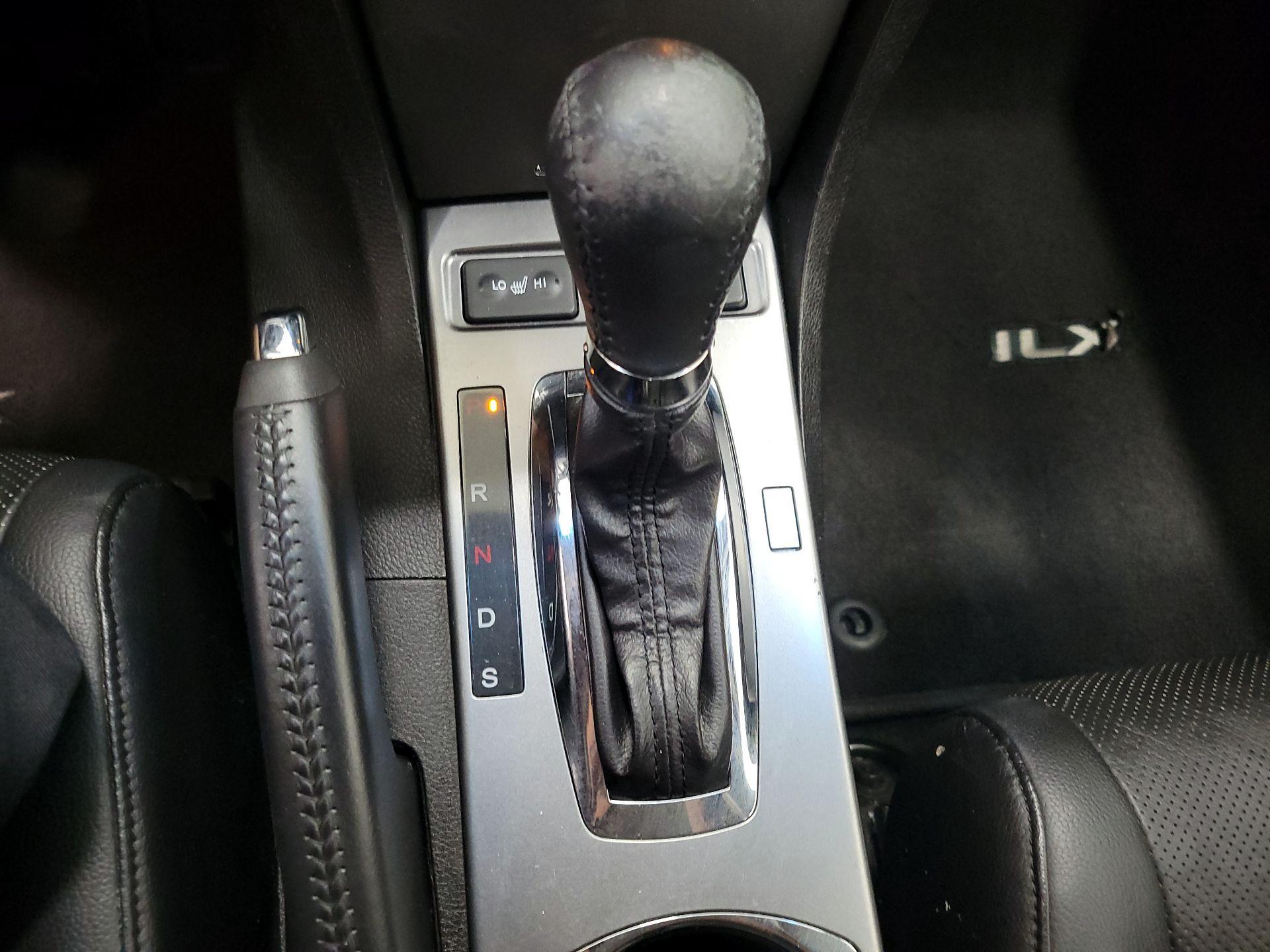 Thumbnail: 2013 Acura ILX - 16