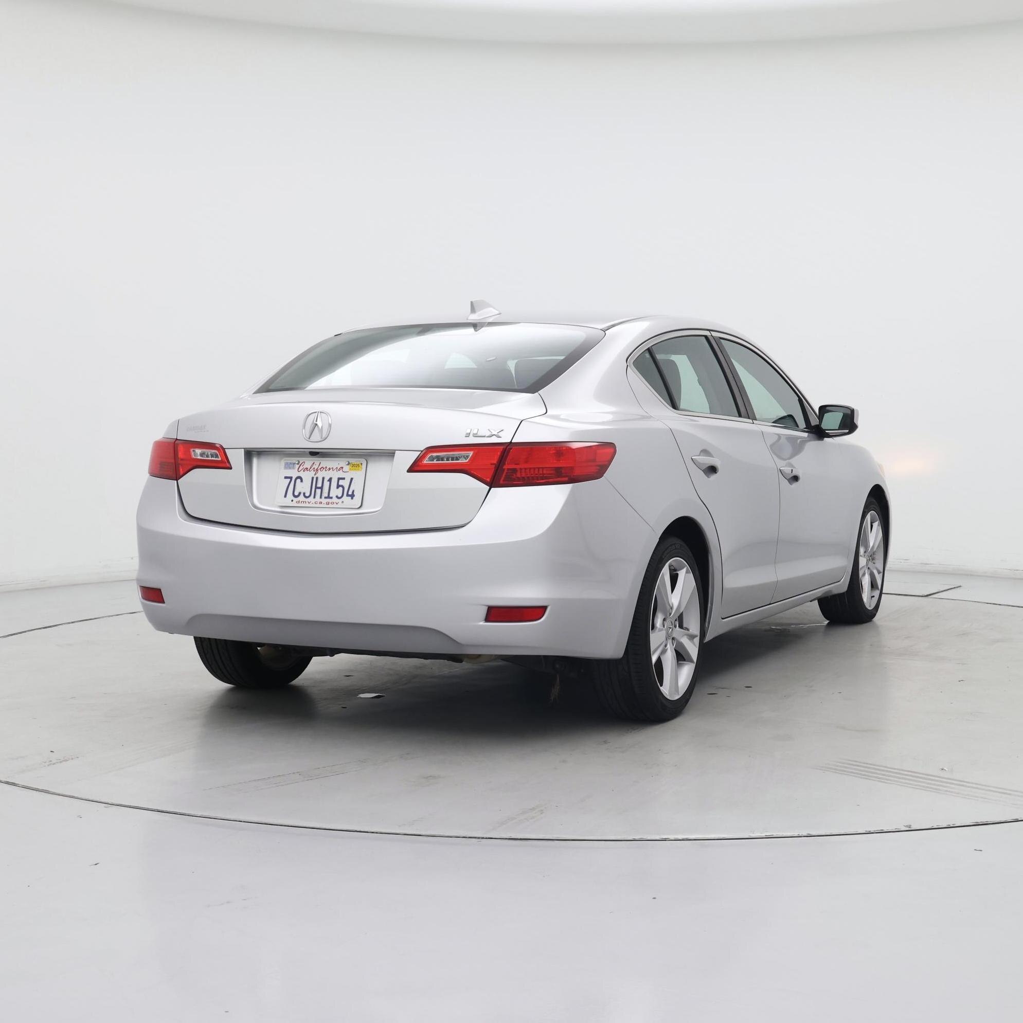 Thumbnail: 2013 Acura ILX - 8