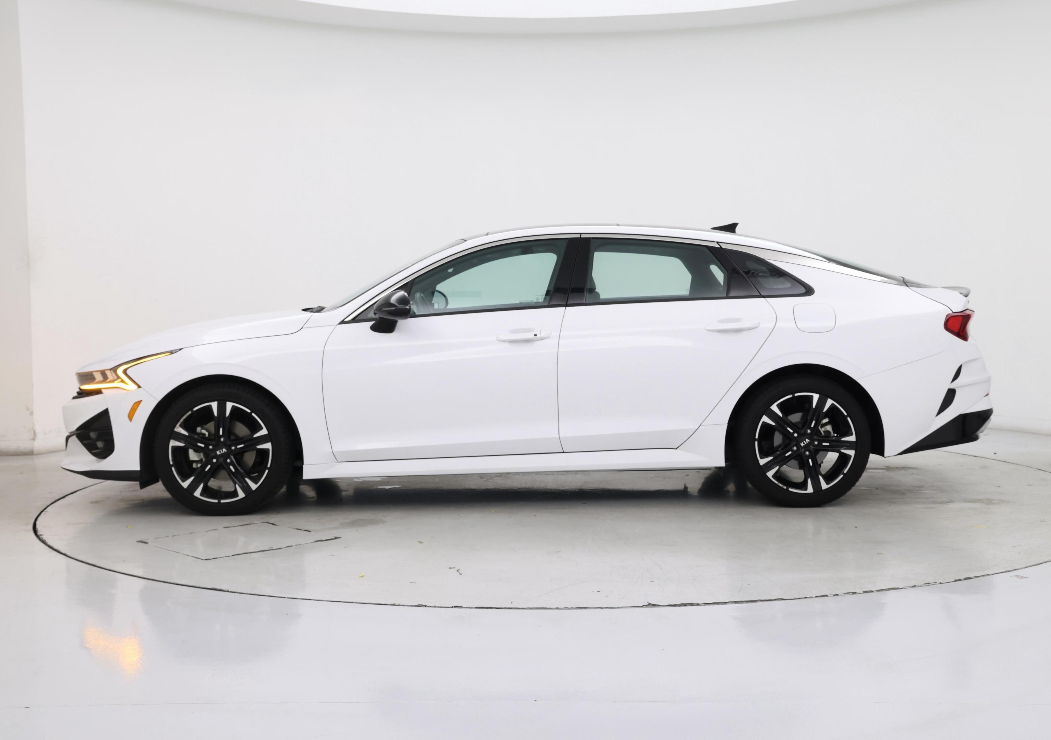 Thumbnail: 2021 Kia K5 - 3