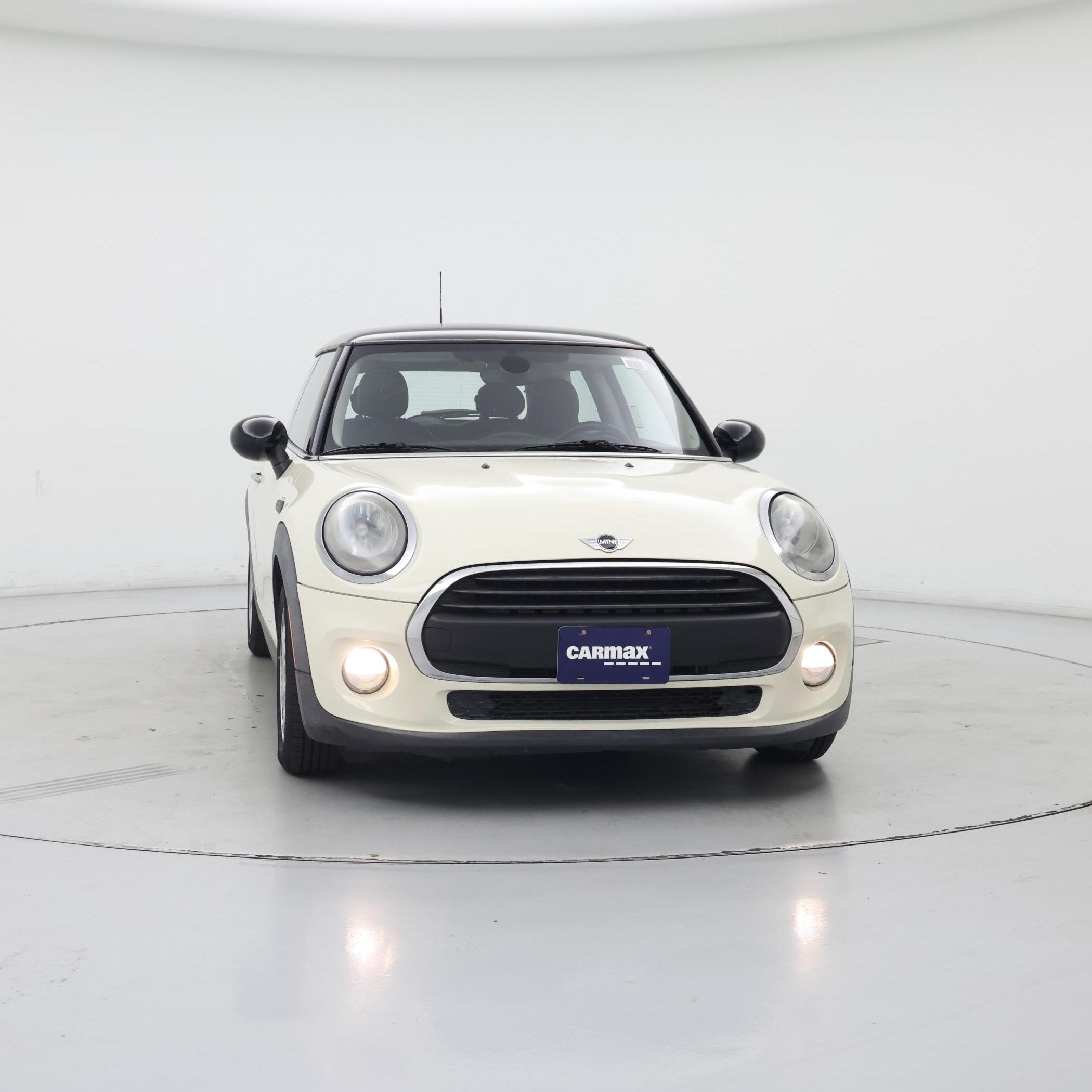Thumbnail: 2017 MINI Cooper Hardtop - 5