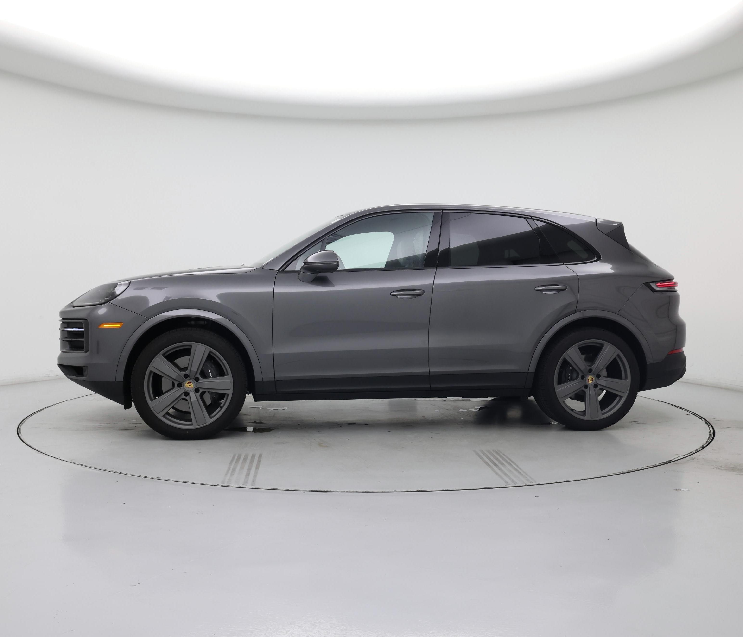 Thumbnail: 2024 Porsche Cayenne - 3