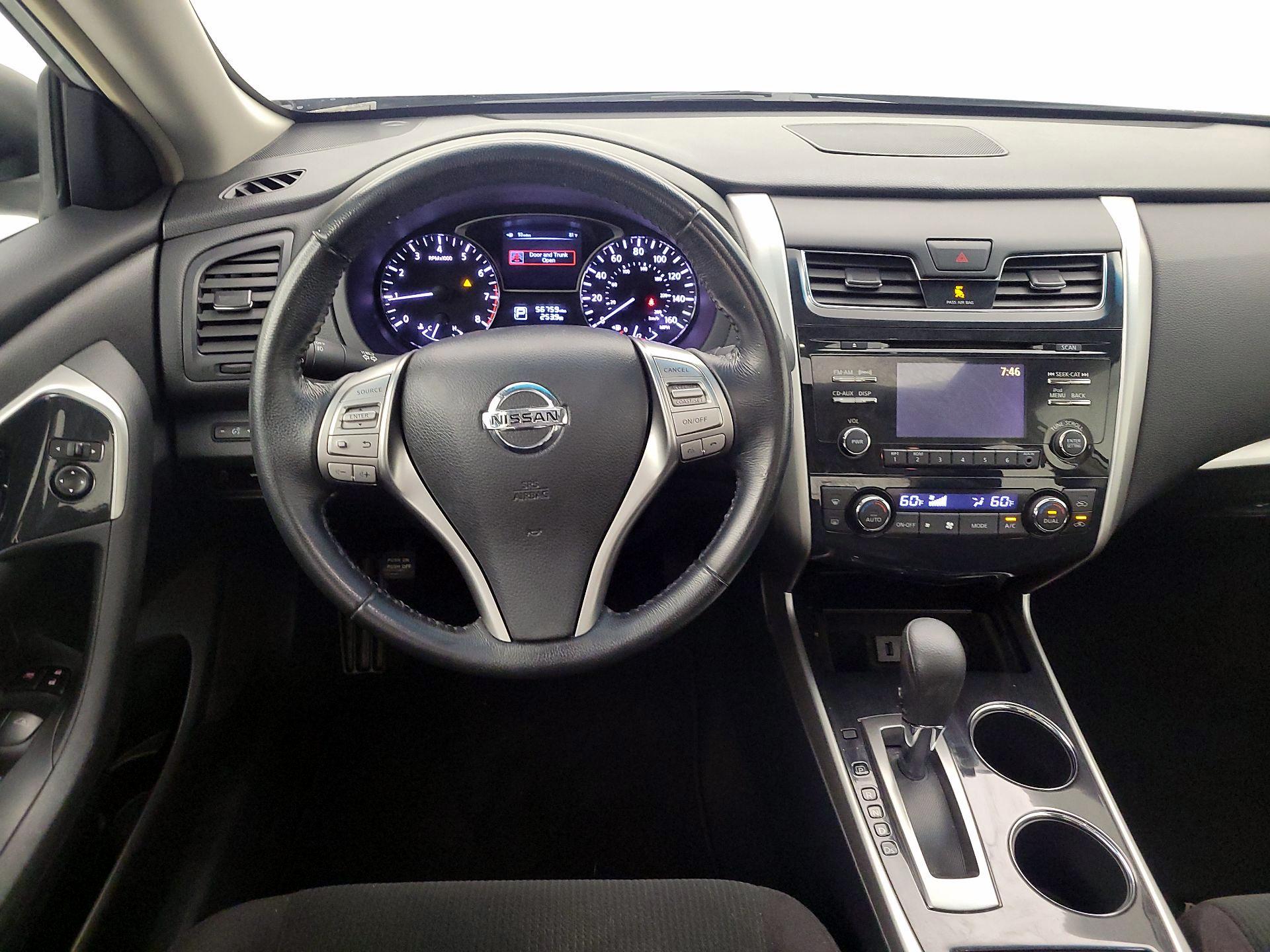 Thumbnail: 2013 Nissan Altima - 10