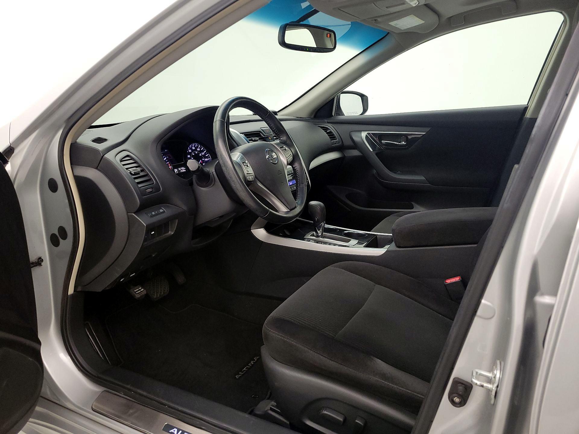 Thumbnail: 2013 Nissan Altima - 11