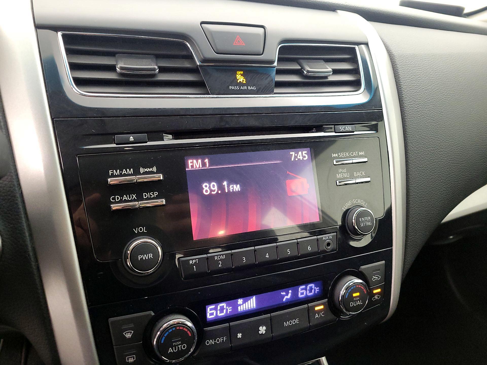 Thumbnail: 2013 Nissan Altima - 15