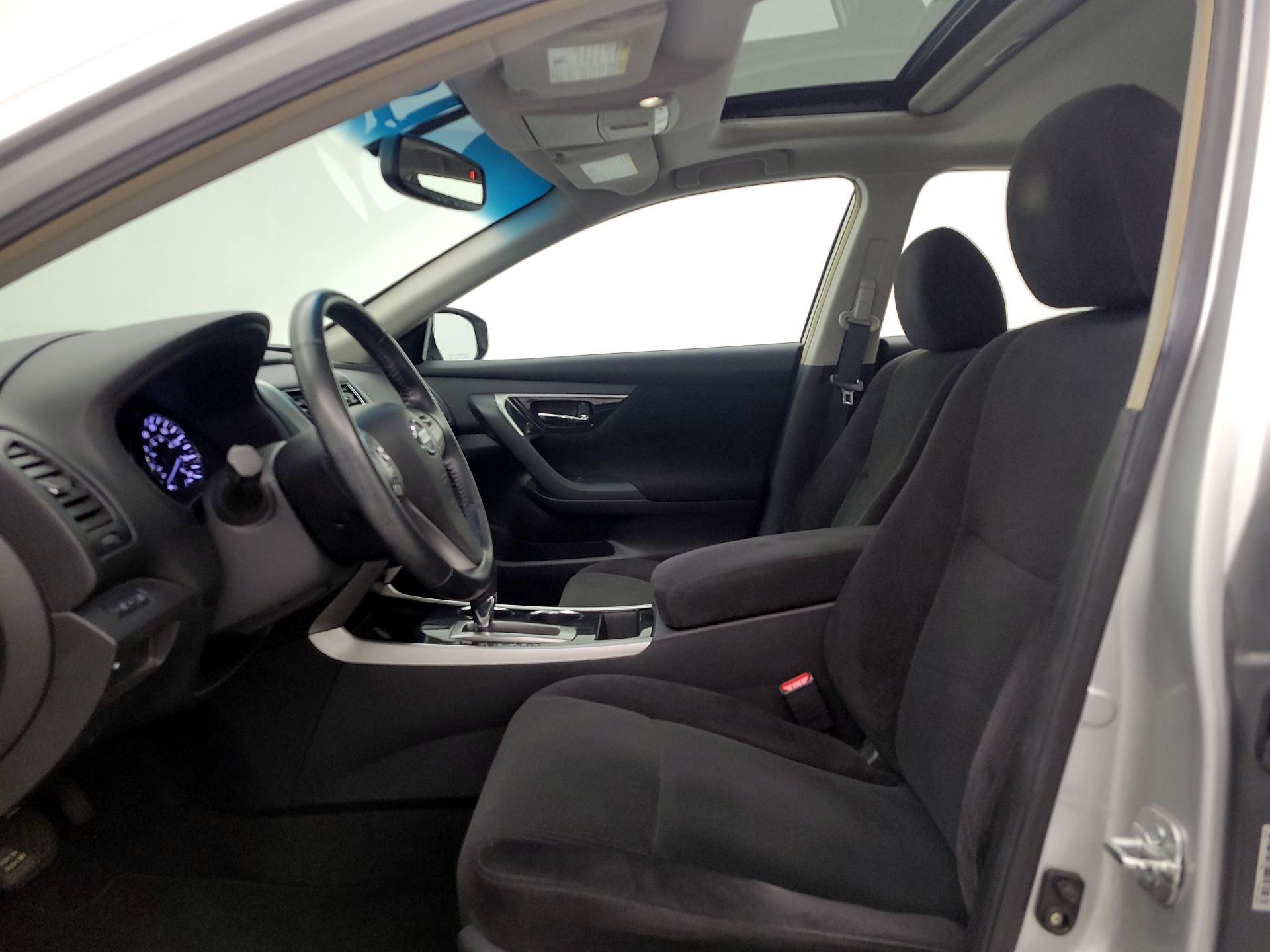 Thumbnail: 2013 Nissan Altima - 19