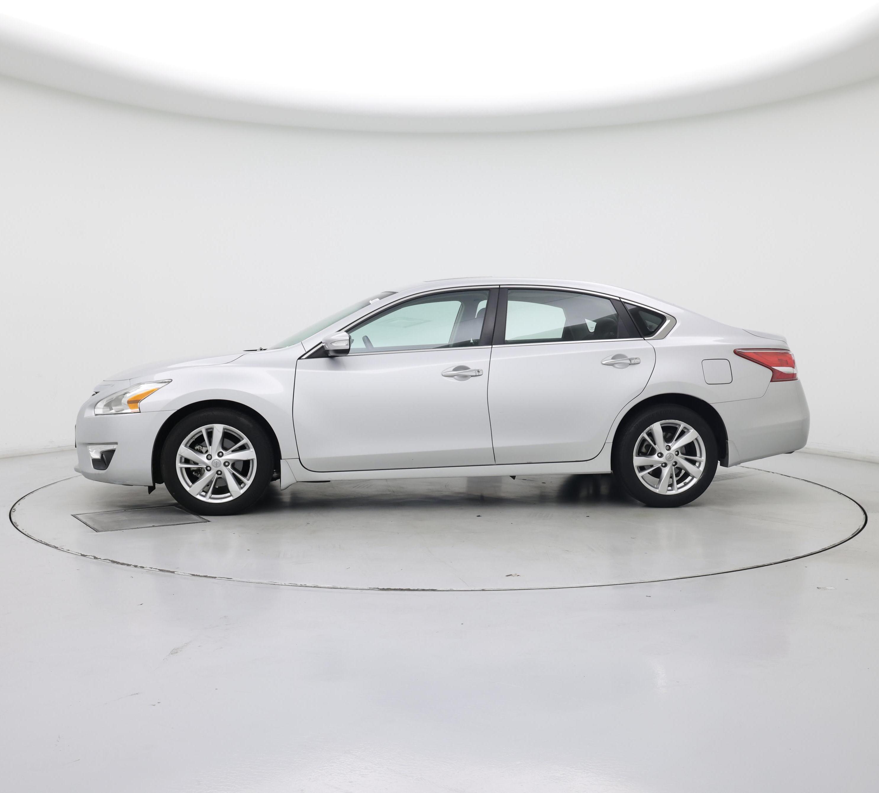 Thumbnail: 2013 Nissan Altima - 3