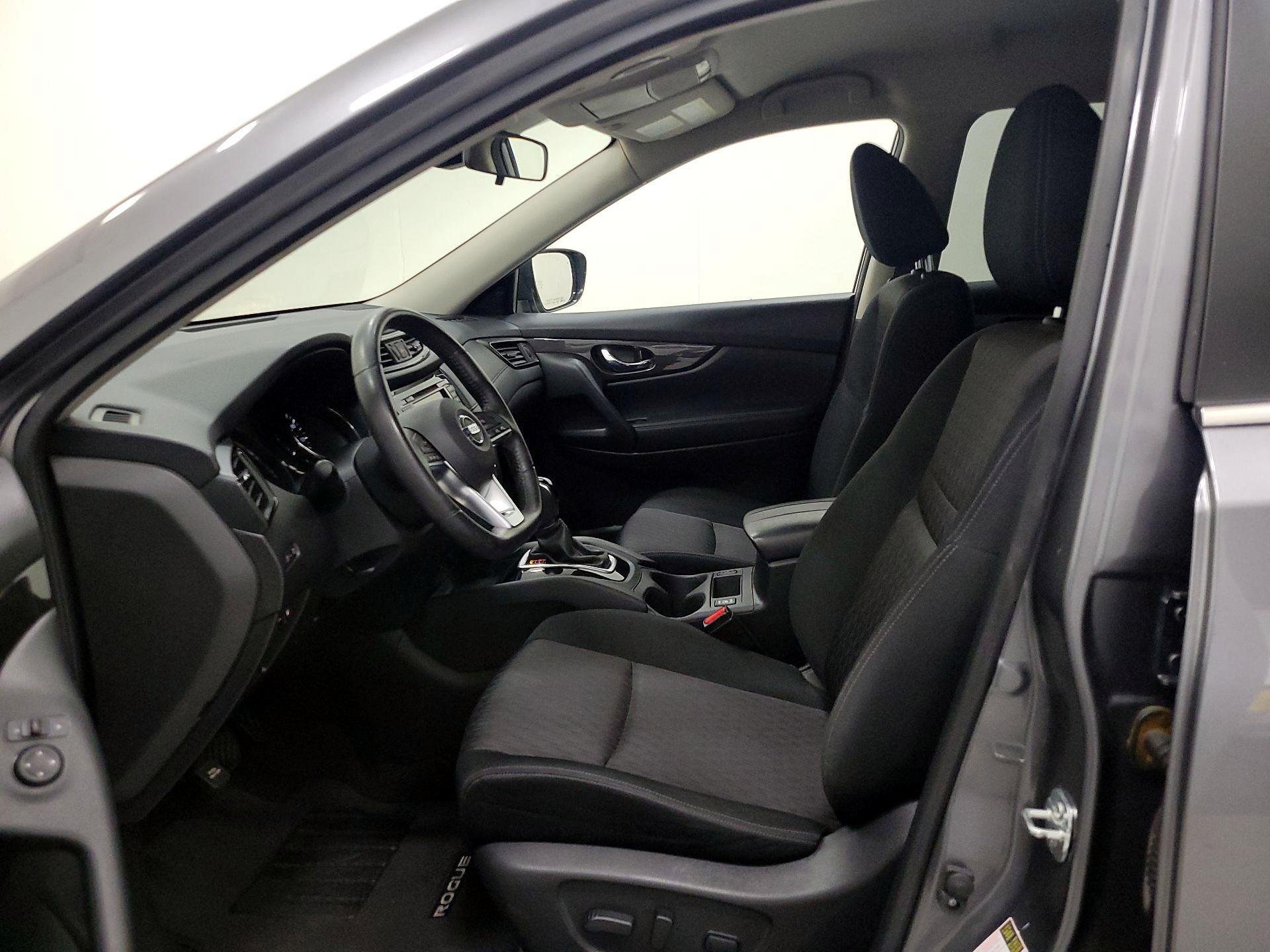 Thumbnail: 2019 Nissan Rogue - 11