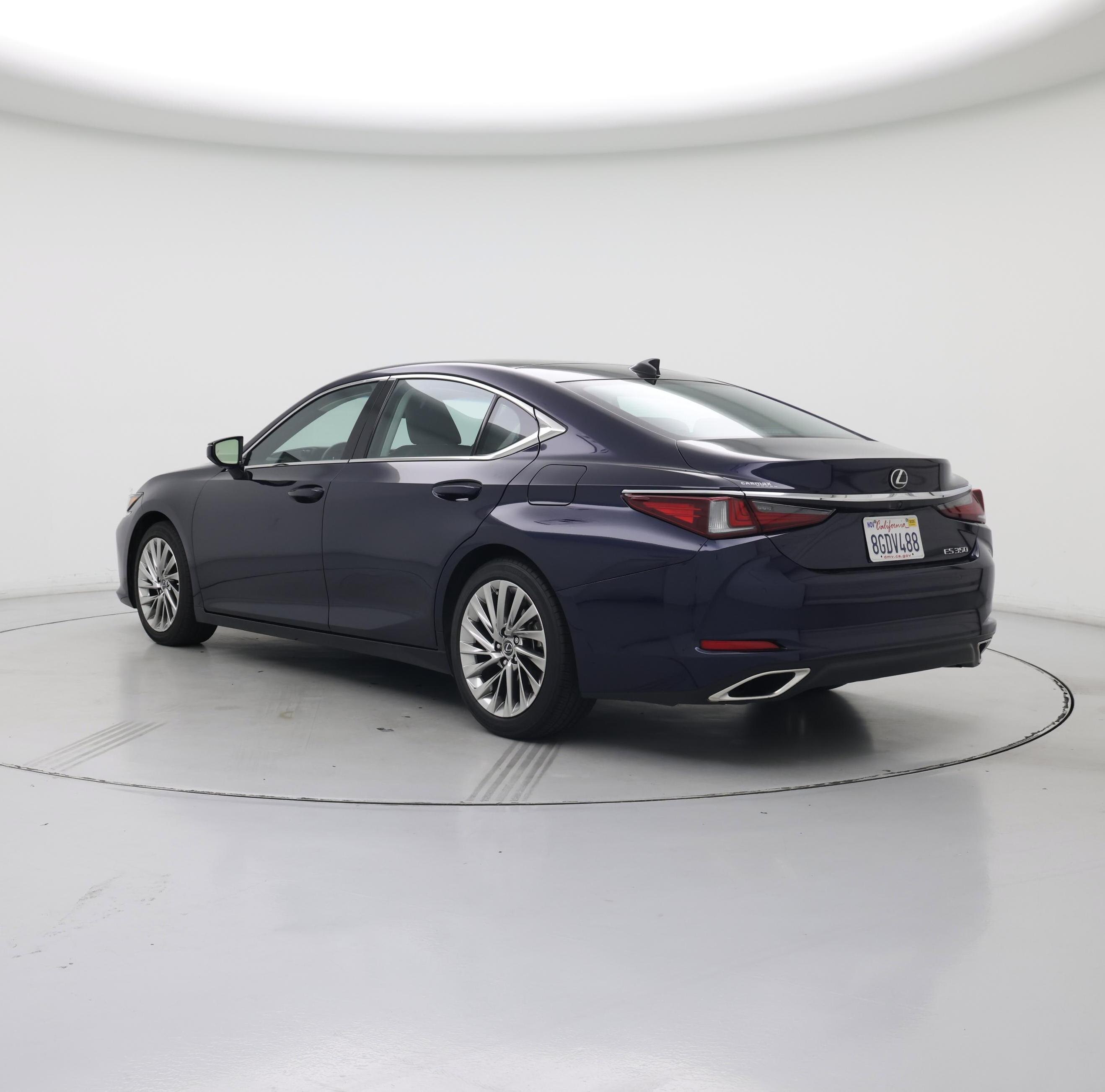 Thumbnail: 2019 Lexus ES - 2