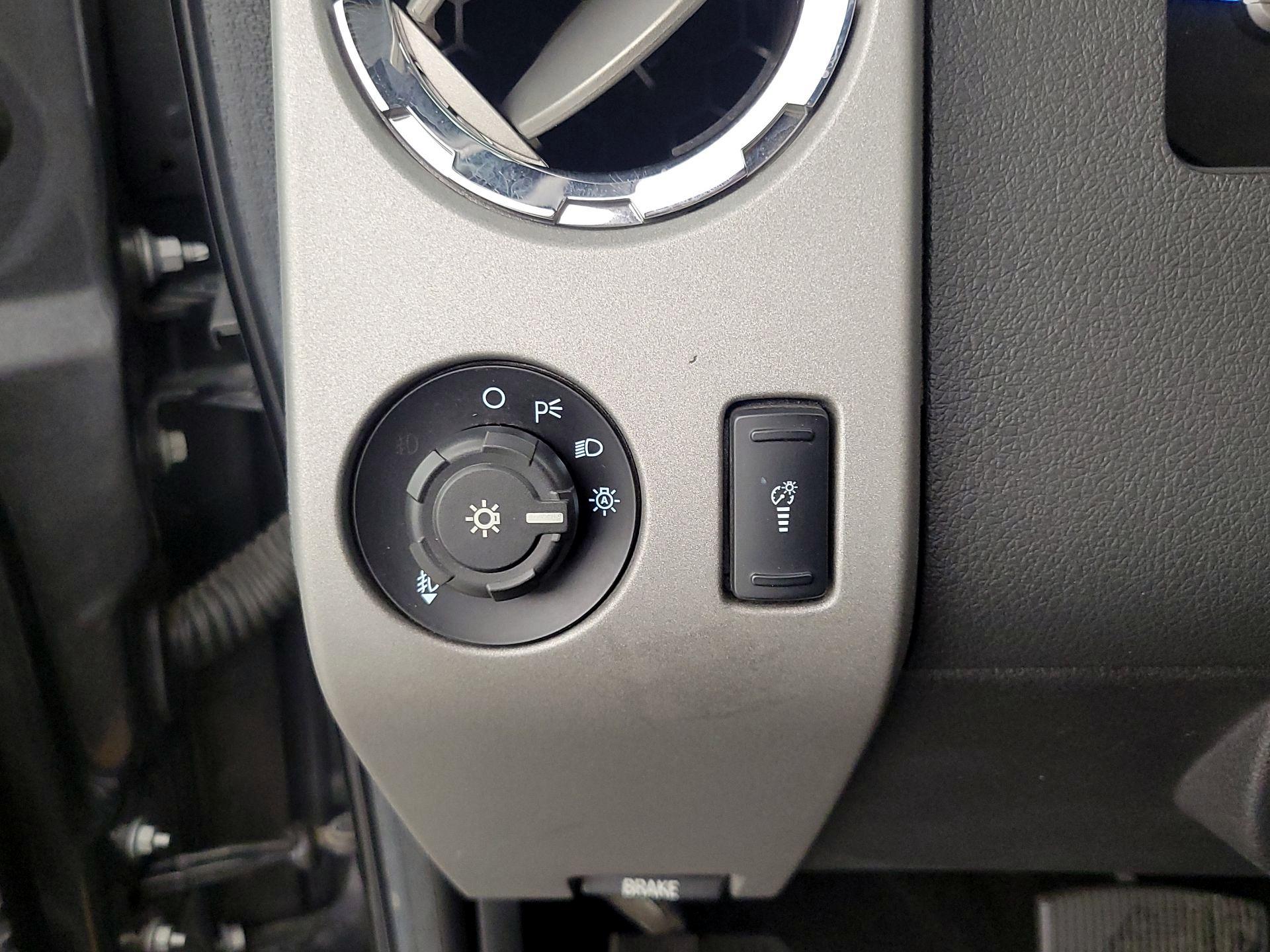 Thumbnail: 2015 Ford F-250 - 13