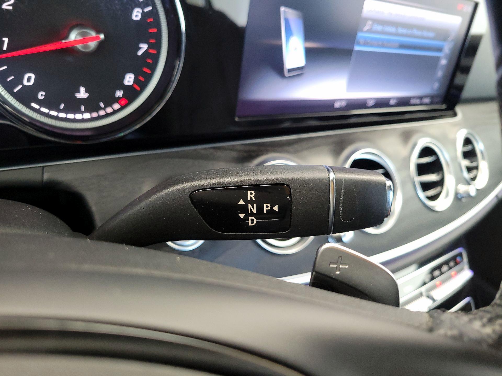 Thumbnail: 2017 Mercedes-Benz E-Class - 18