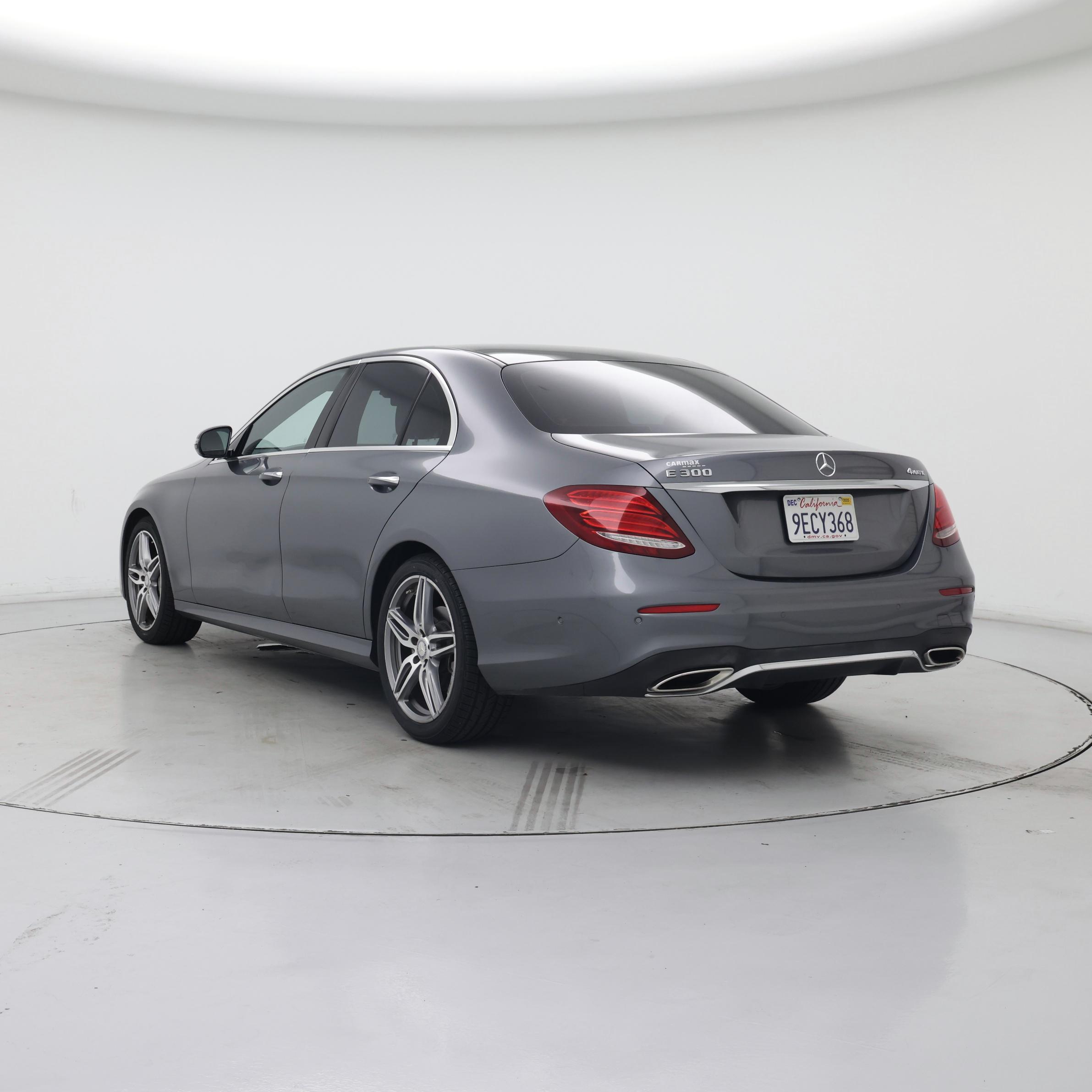 Thumbnail: 2017 Mercedes-Benz E-Class - 2