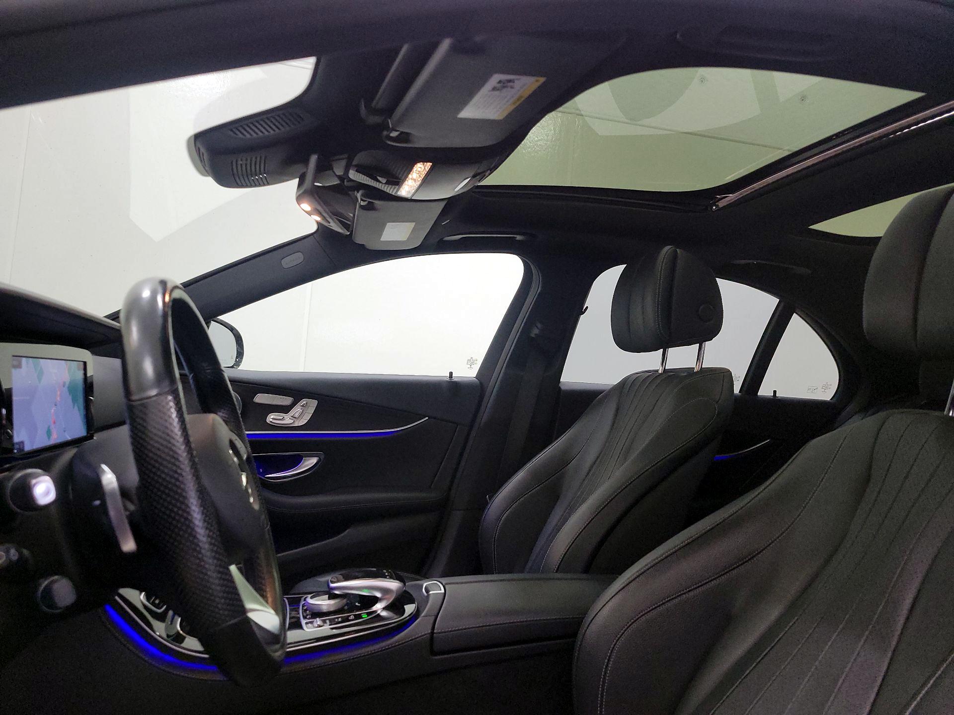Thumbnail: 2017 Mercedes-Benz E-Class - 20