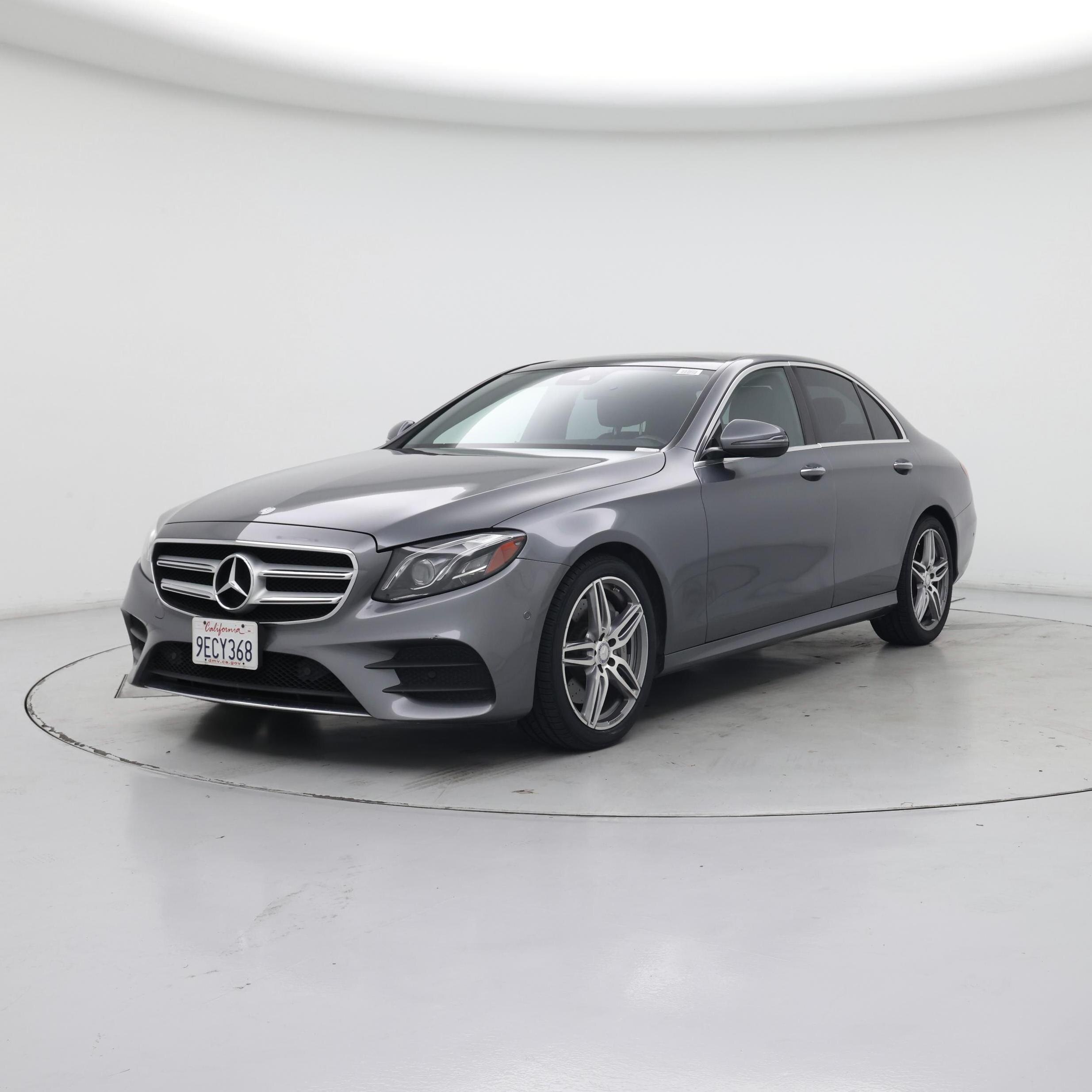 Thumbnail: 2017 Mercedes-Benz E-Class - 4