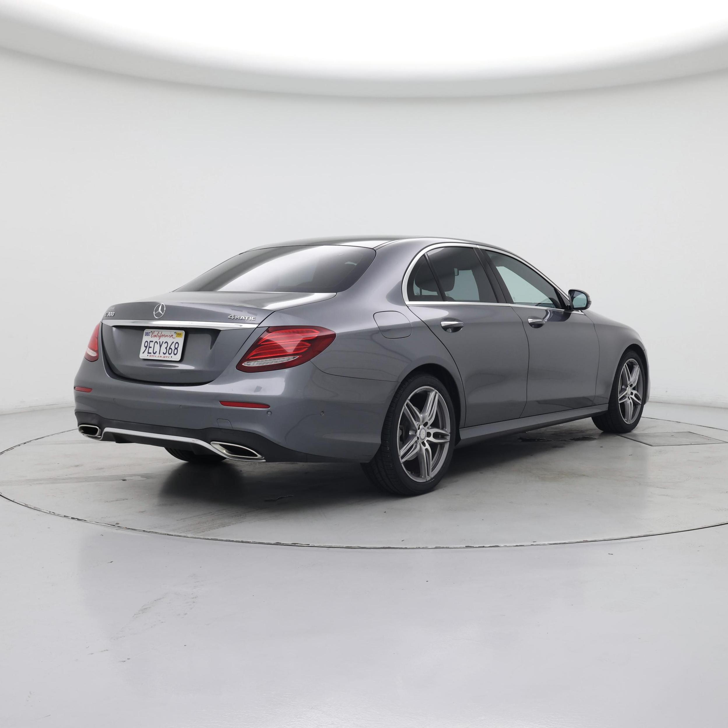 Thumbnail: 2017 Mercedes-Benz E-Class - 8